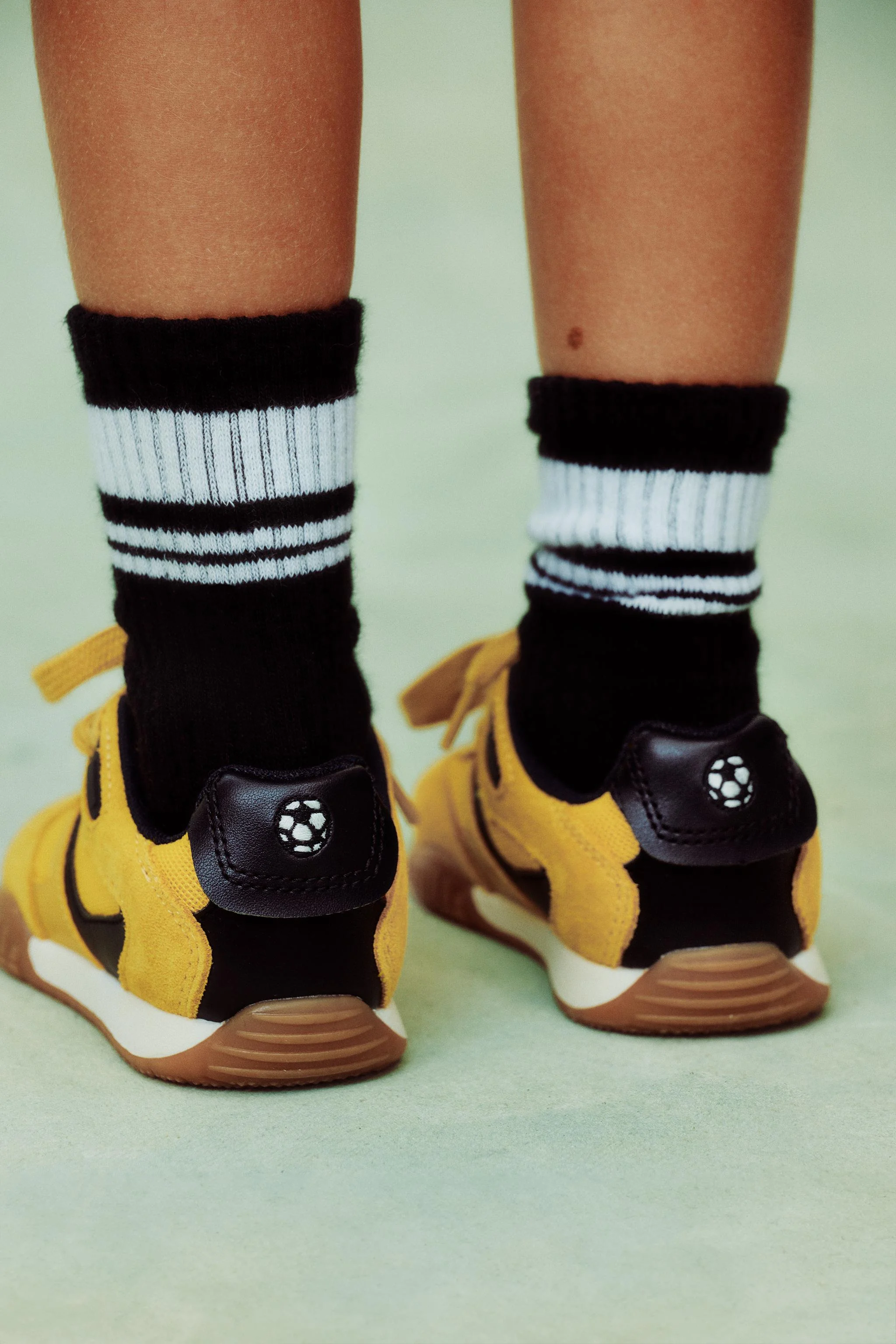 کفش ورزشی ترکیبی