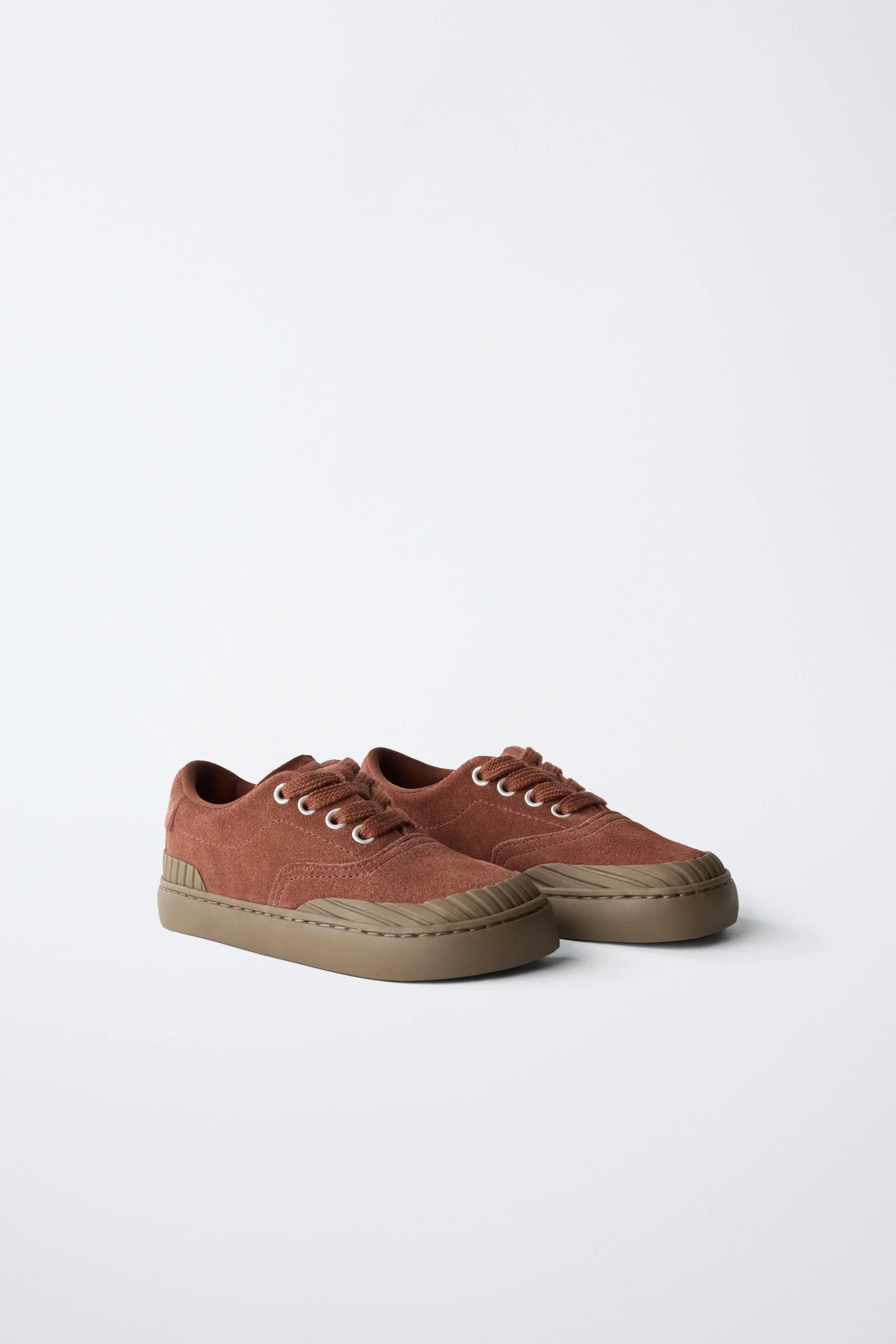 کفش های پارچه ای چرمی ZARA TIMELESS کفش های پارچه ای چرمی ZARA TIMELESS