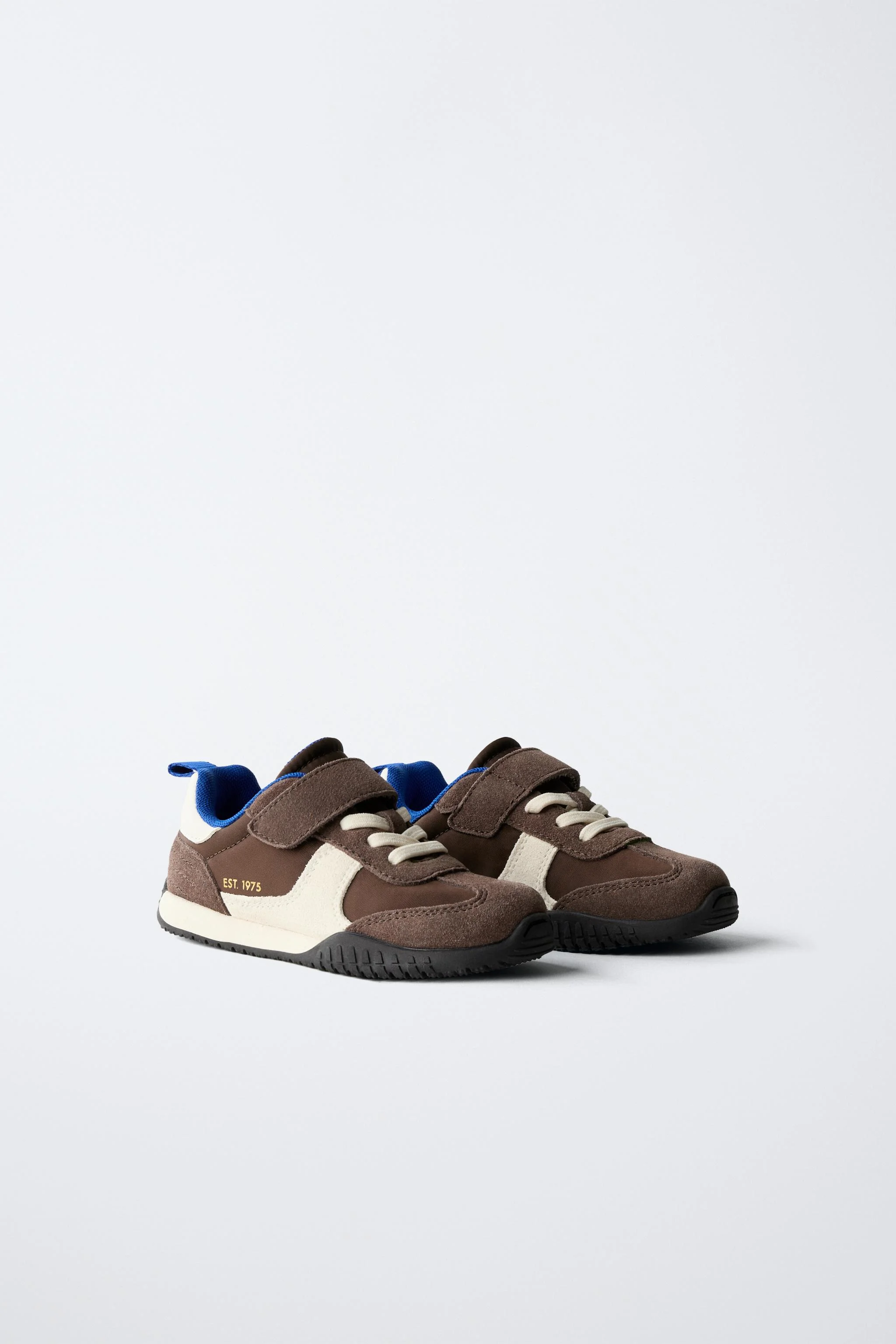 کفش ورزشی ترکیبی کفش ورزشی ترکیبی