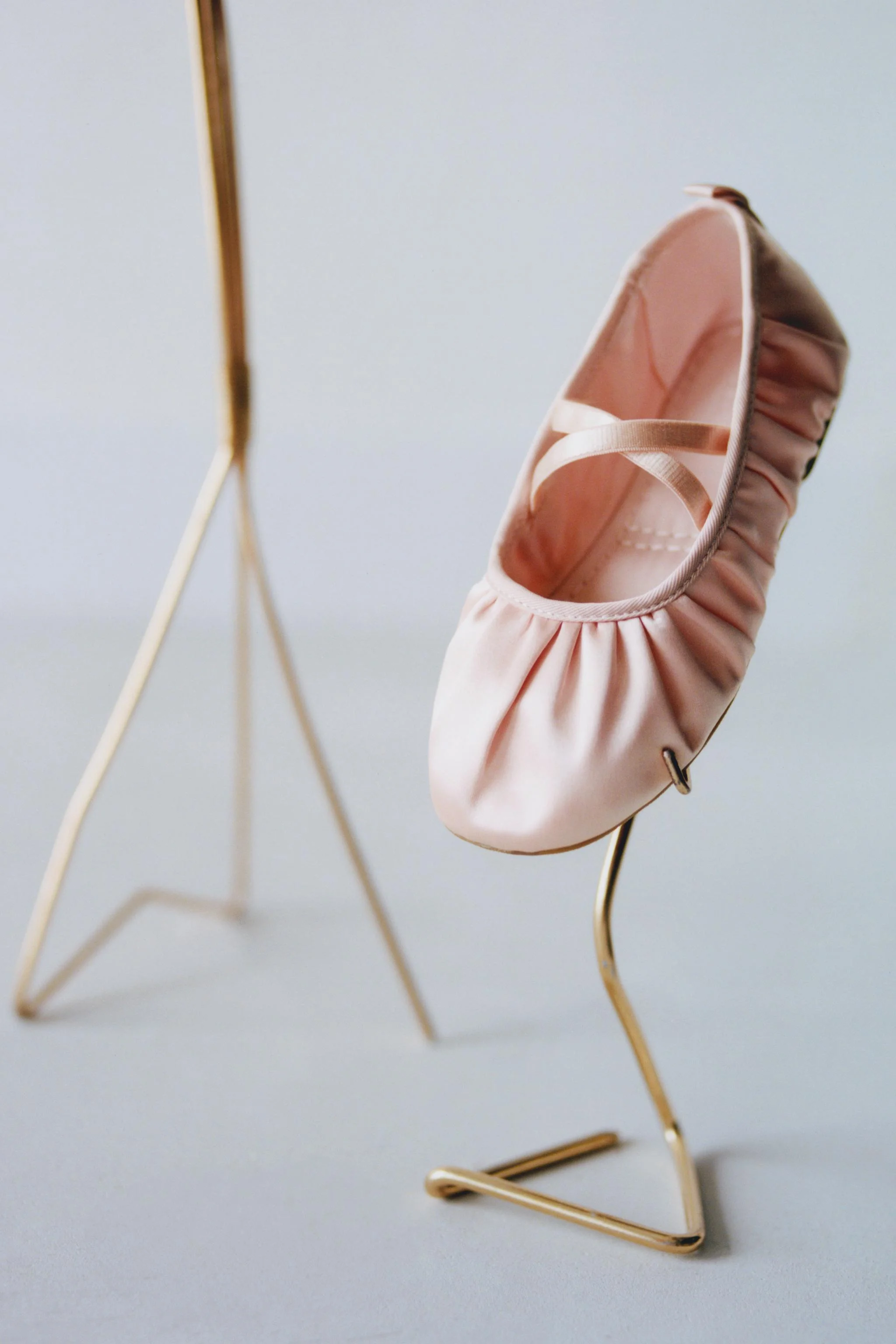 کفش باله با جزئیات کفش باله با جزئیات