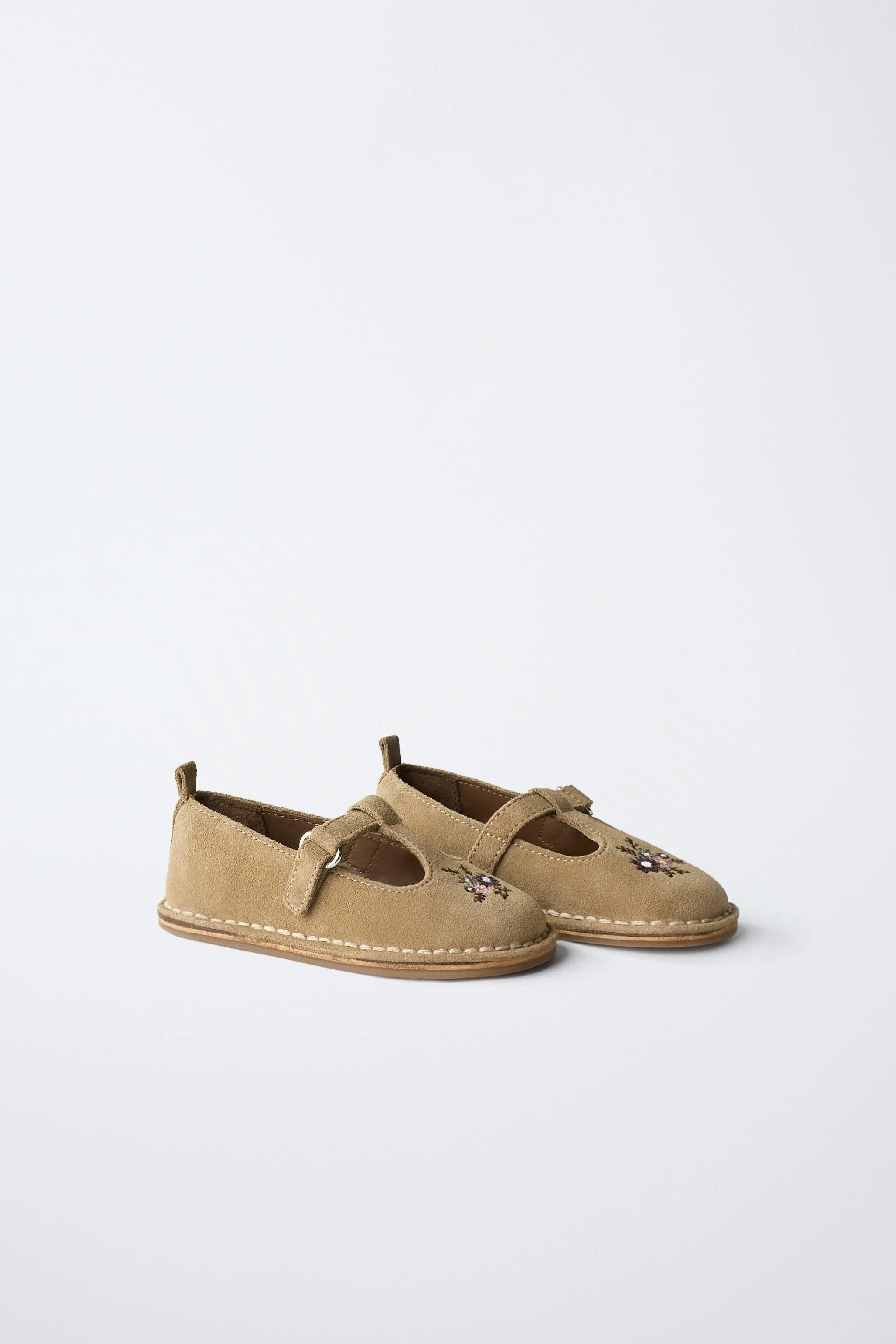 کفش باله تخت تی-بار چرمی گلدوزی شده کفش باله تخت تی-بار چرمی گلدوزی شده