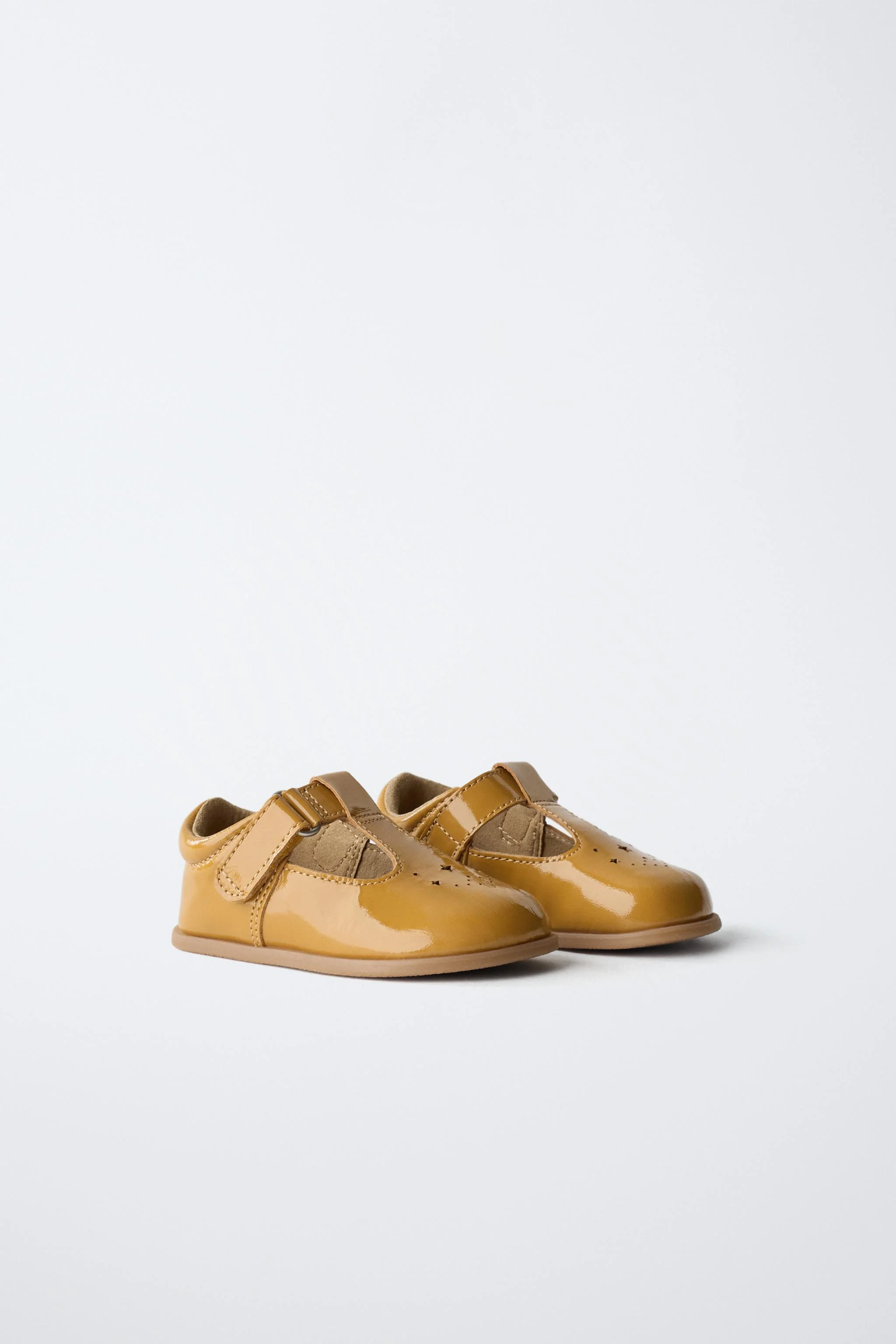 کفش چرمی پابرهنه کفش چرمی پابرهنه