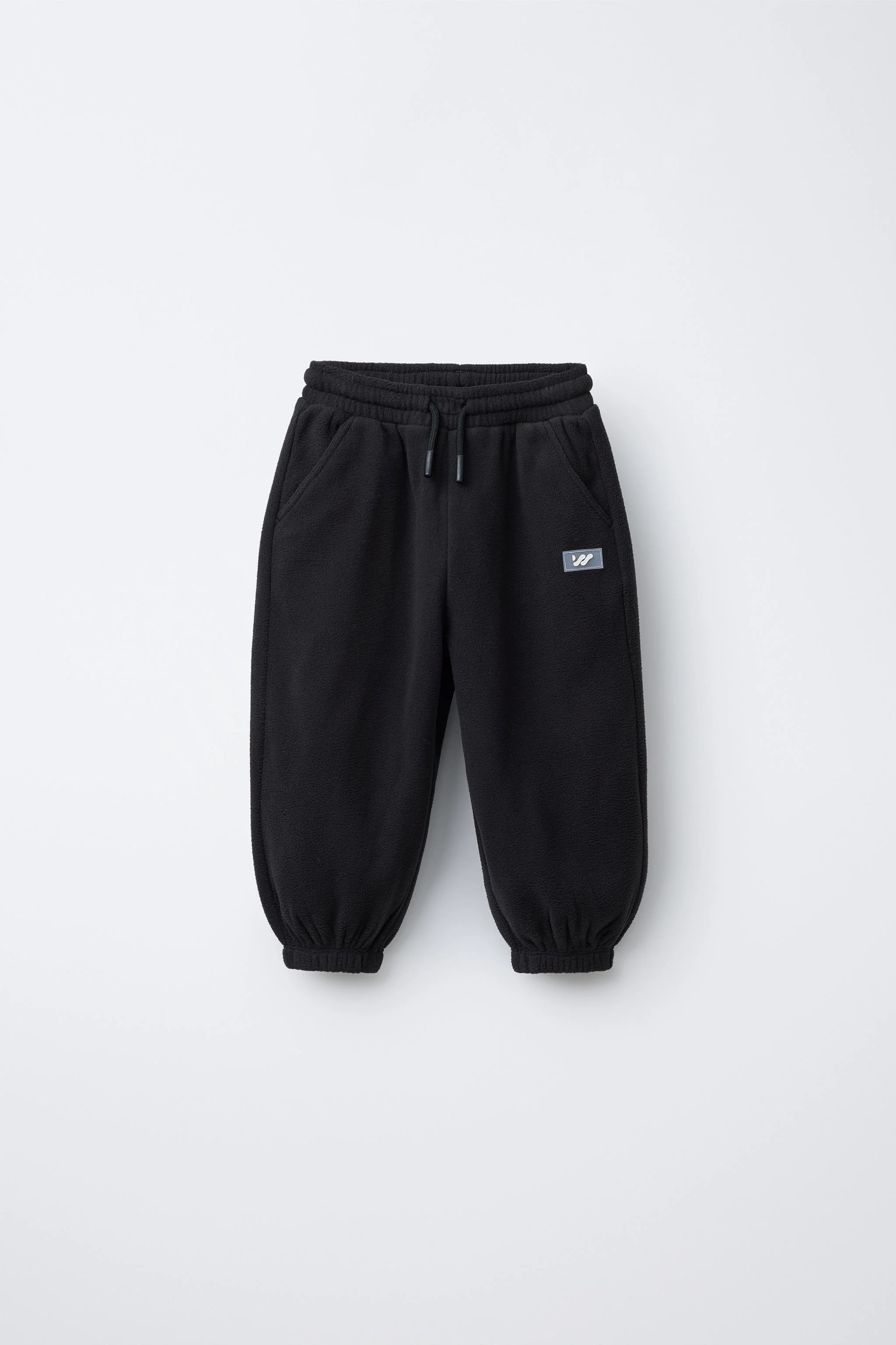 شلوار جاگر پلار تکه دوزی شده شلوار جاگر پلار تکه دوزی شده