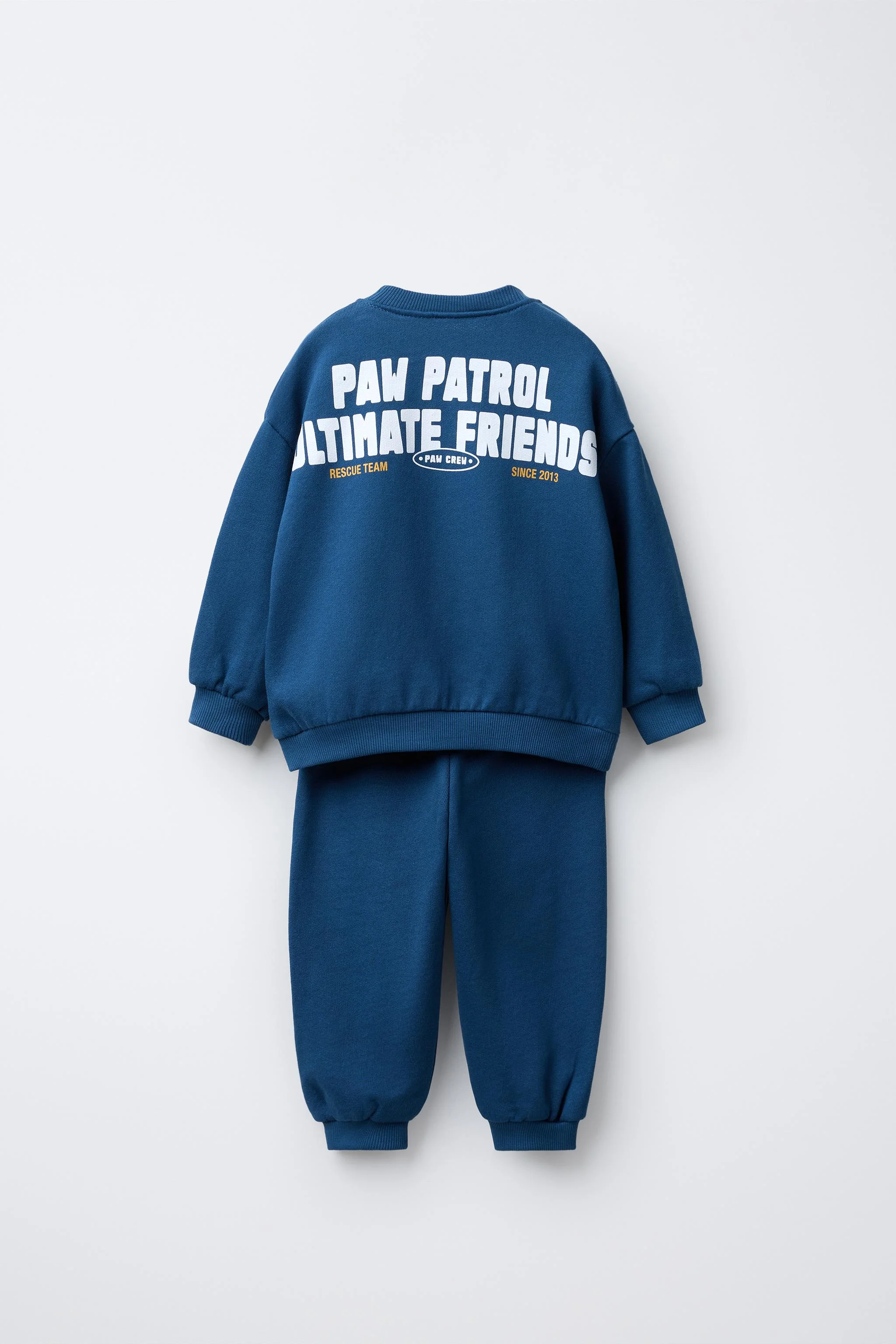 ست ورزشی سگ های نگهبان ست ورزشی سگ های نگهبان