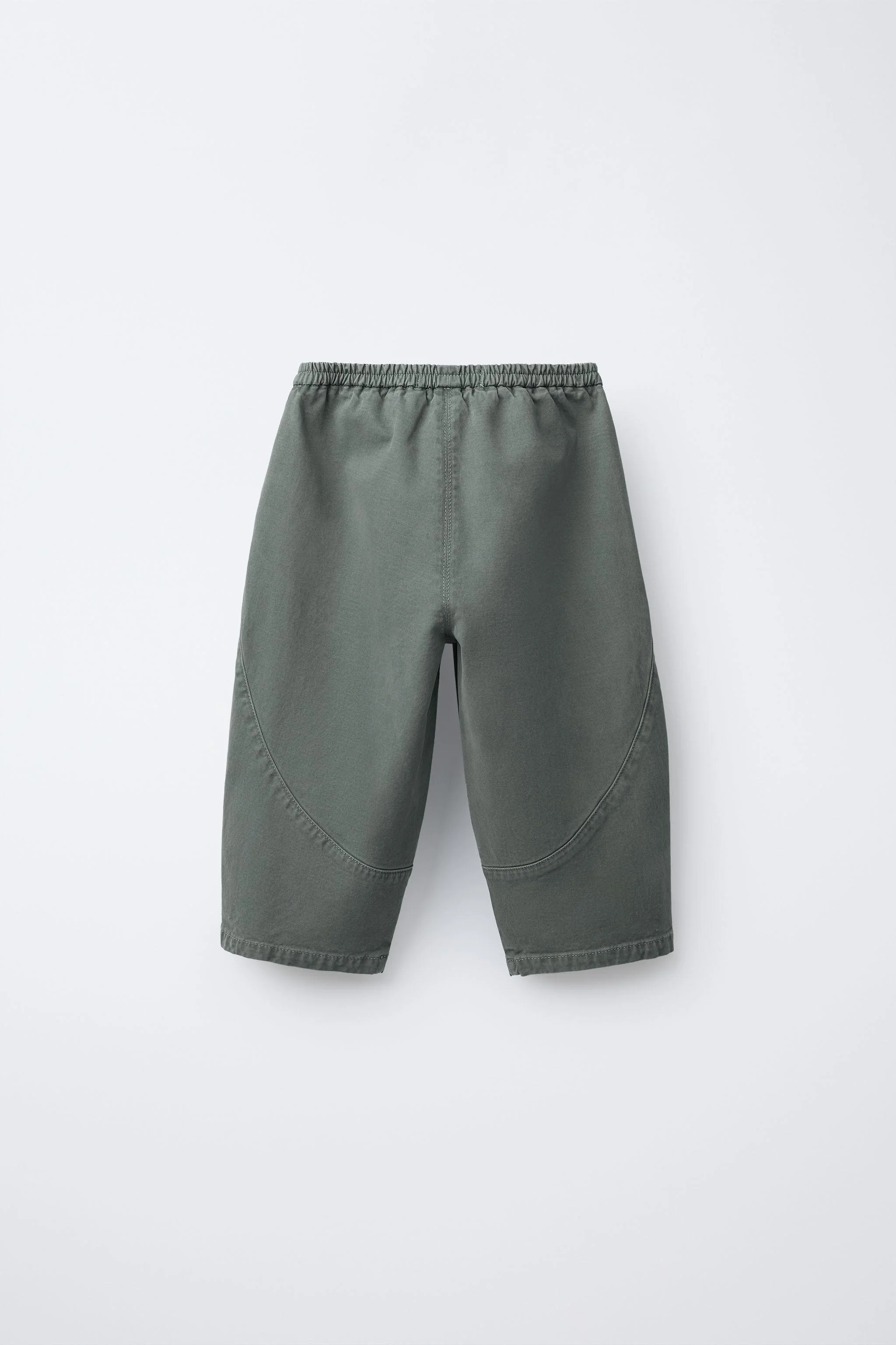 شلوار بالونی با برش های تزیینی