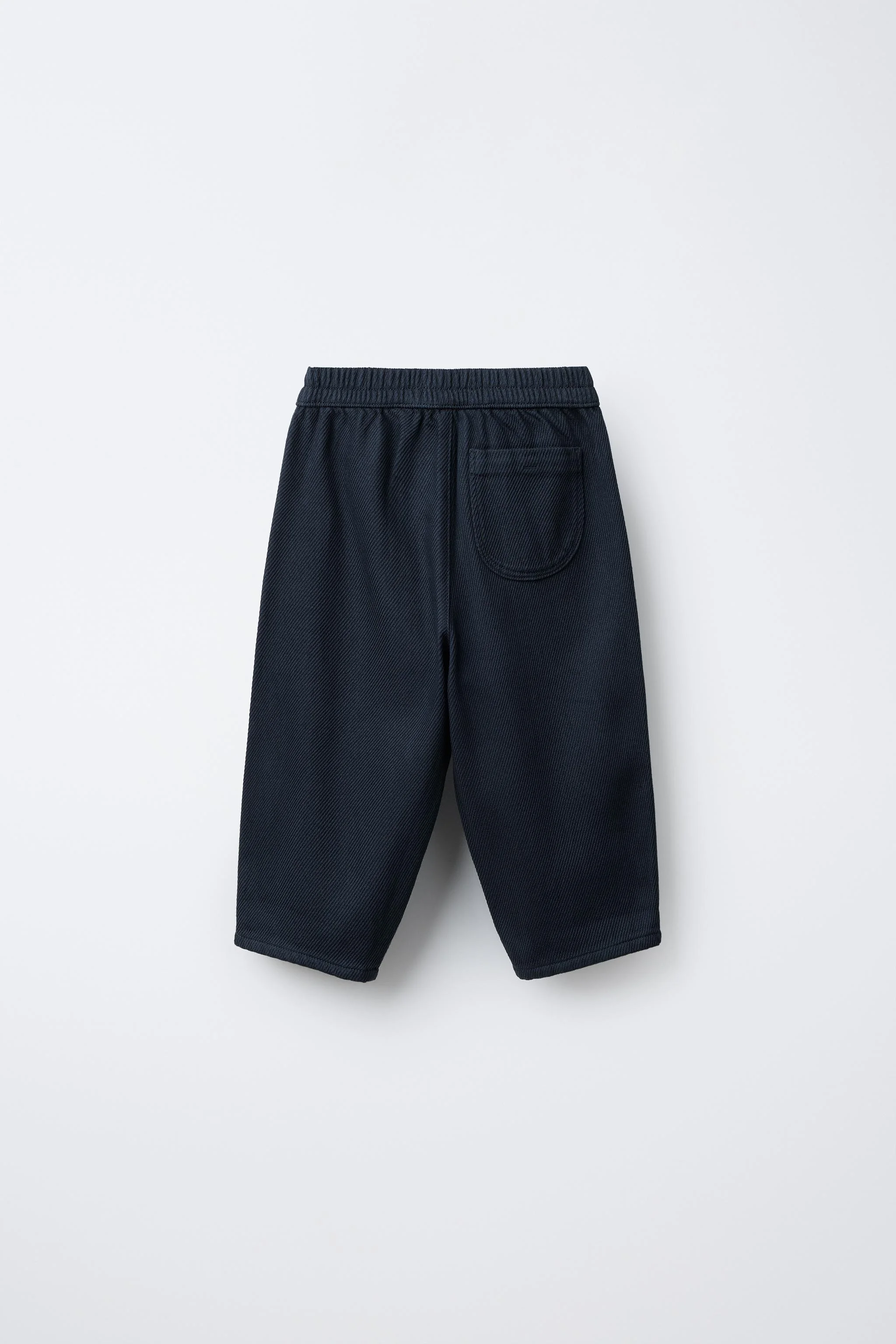 شلوار پارچه ای نرم با دکمه