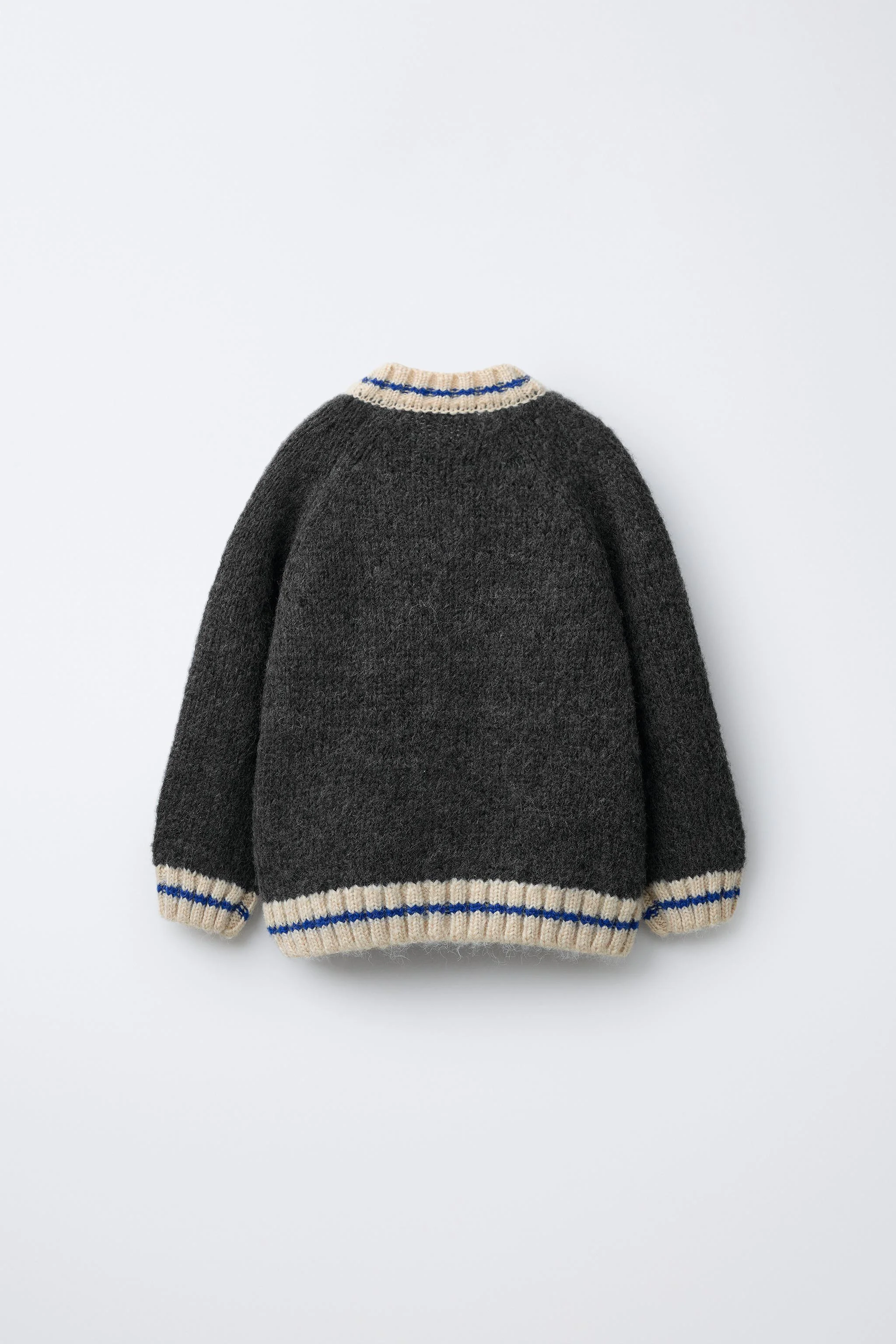 ژاکت بافتنی شماره دار