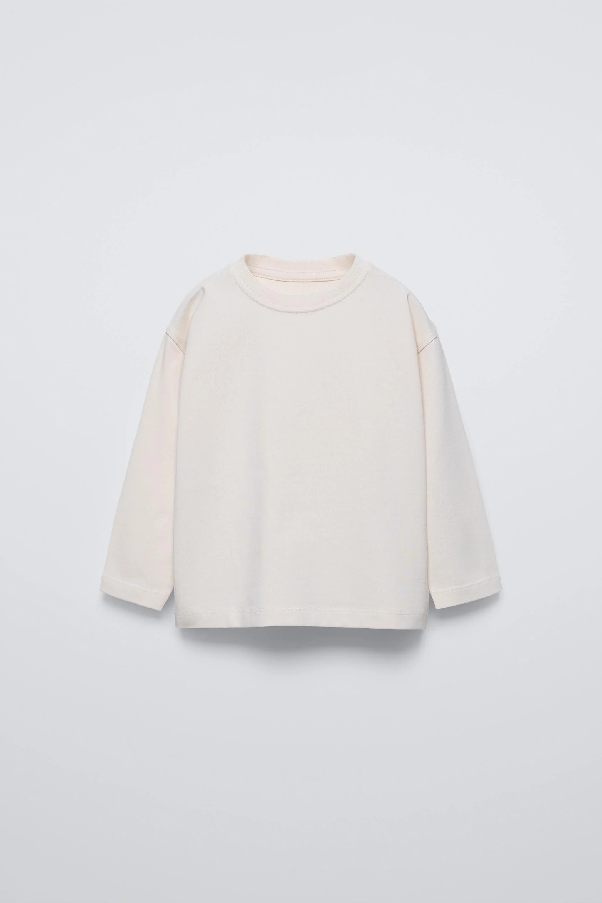 تی شرت ساده با وزن متوسط