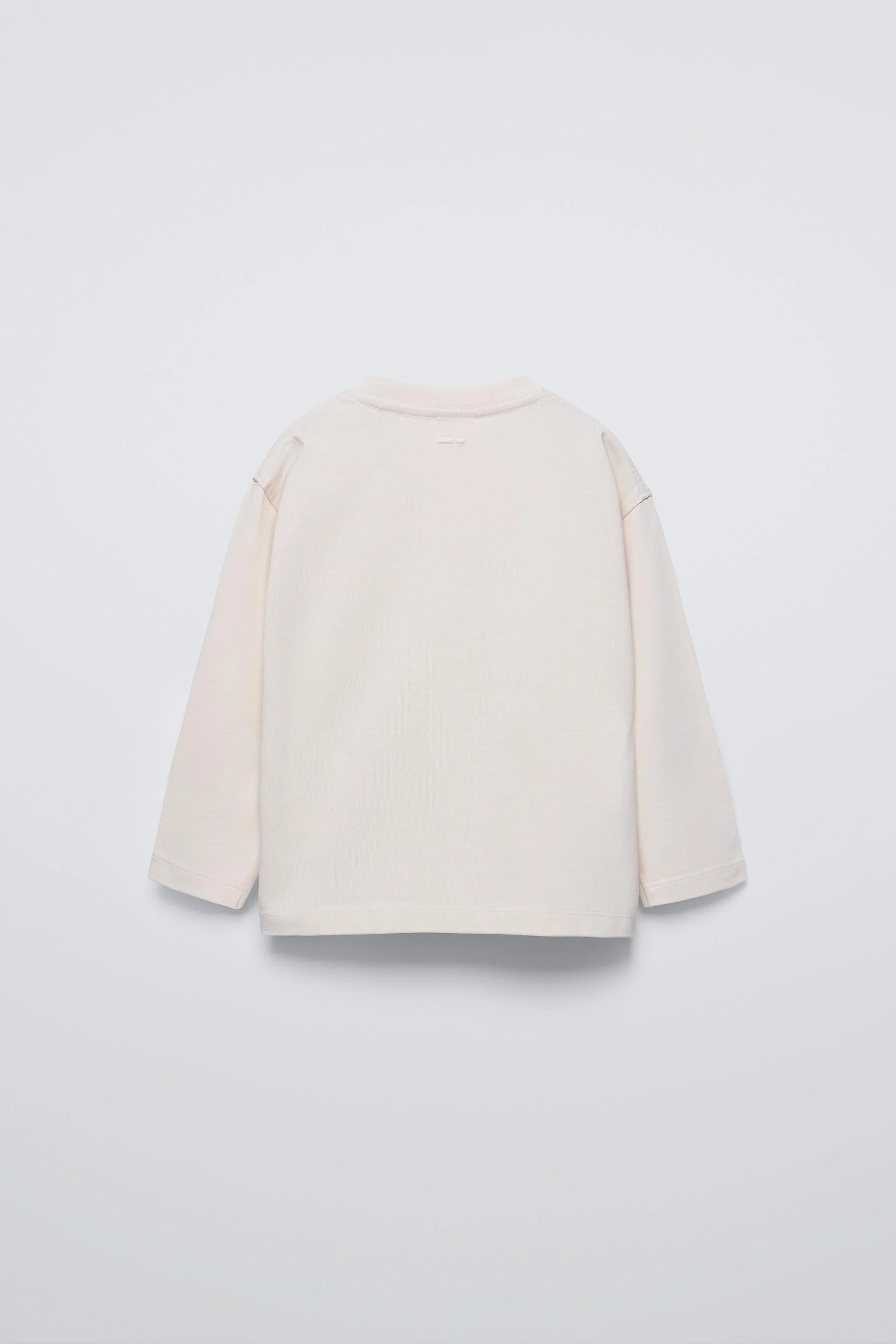 تی شرت ساده با وزن متوسط