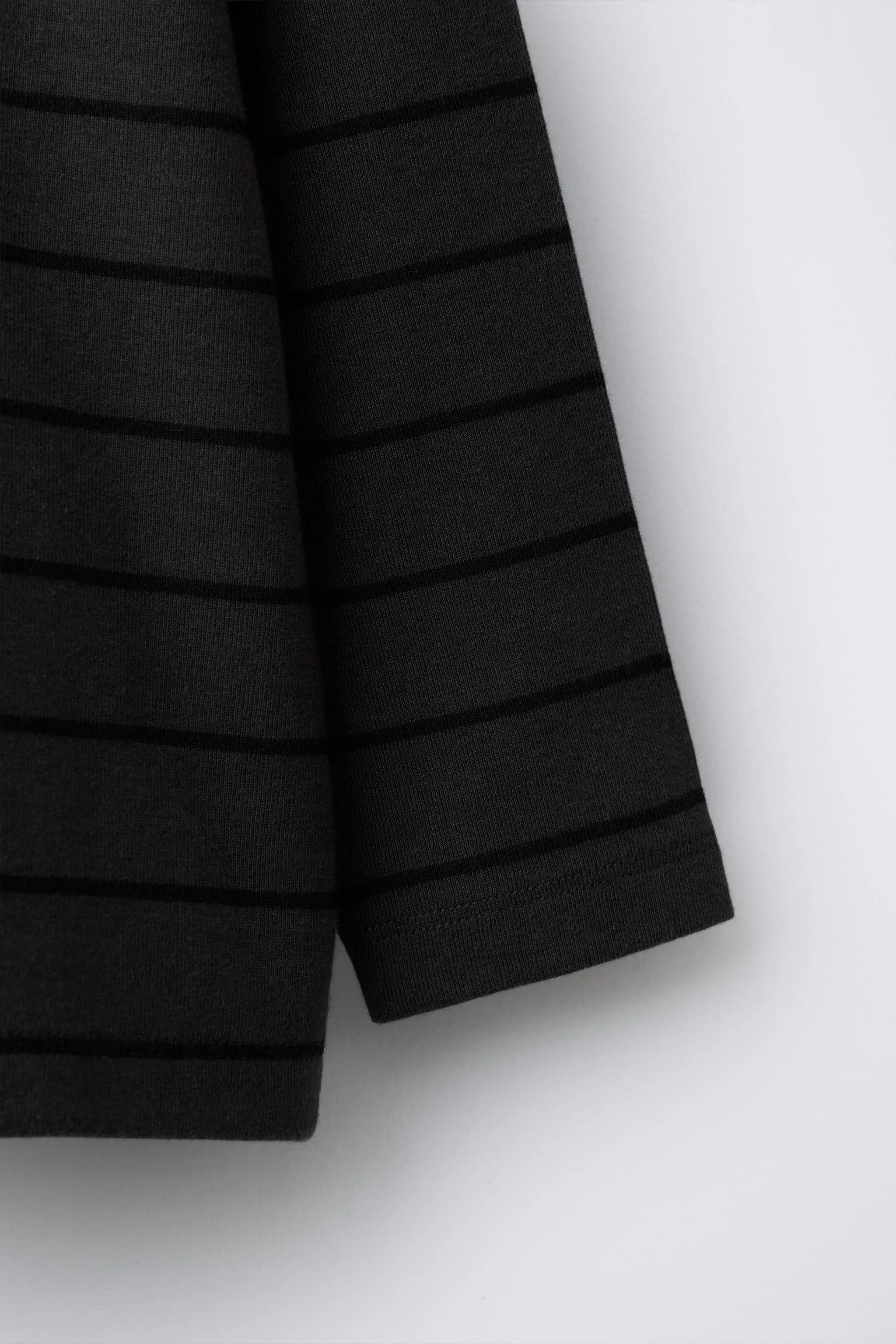 تی شرت یقه اسکی راه راه