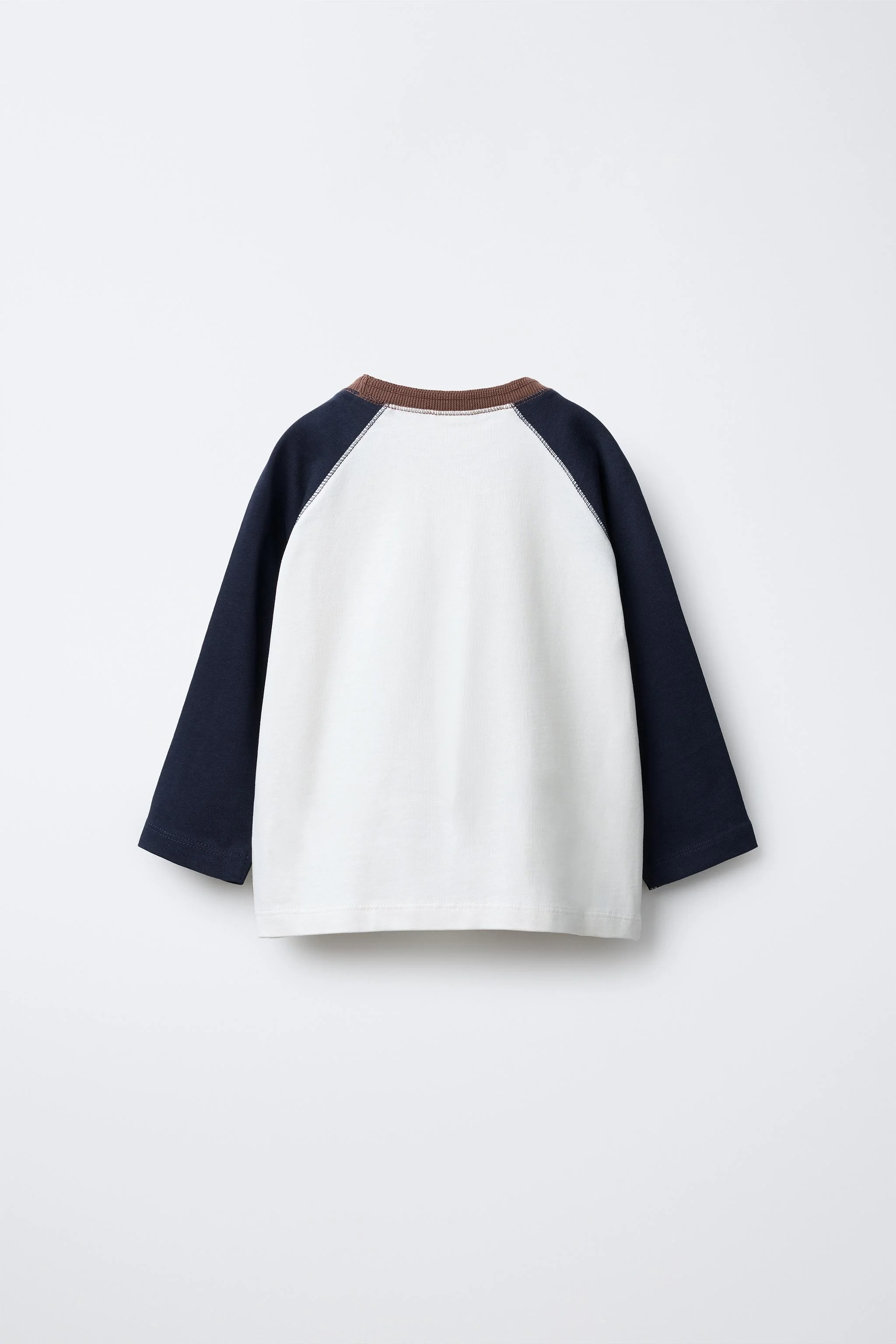 تی شرت آستین رگلان تی شرت آستین رگلان