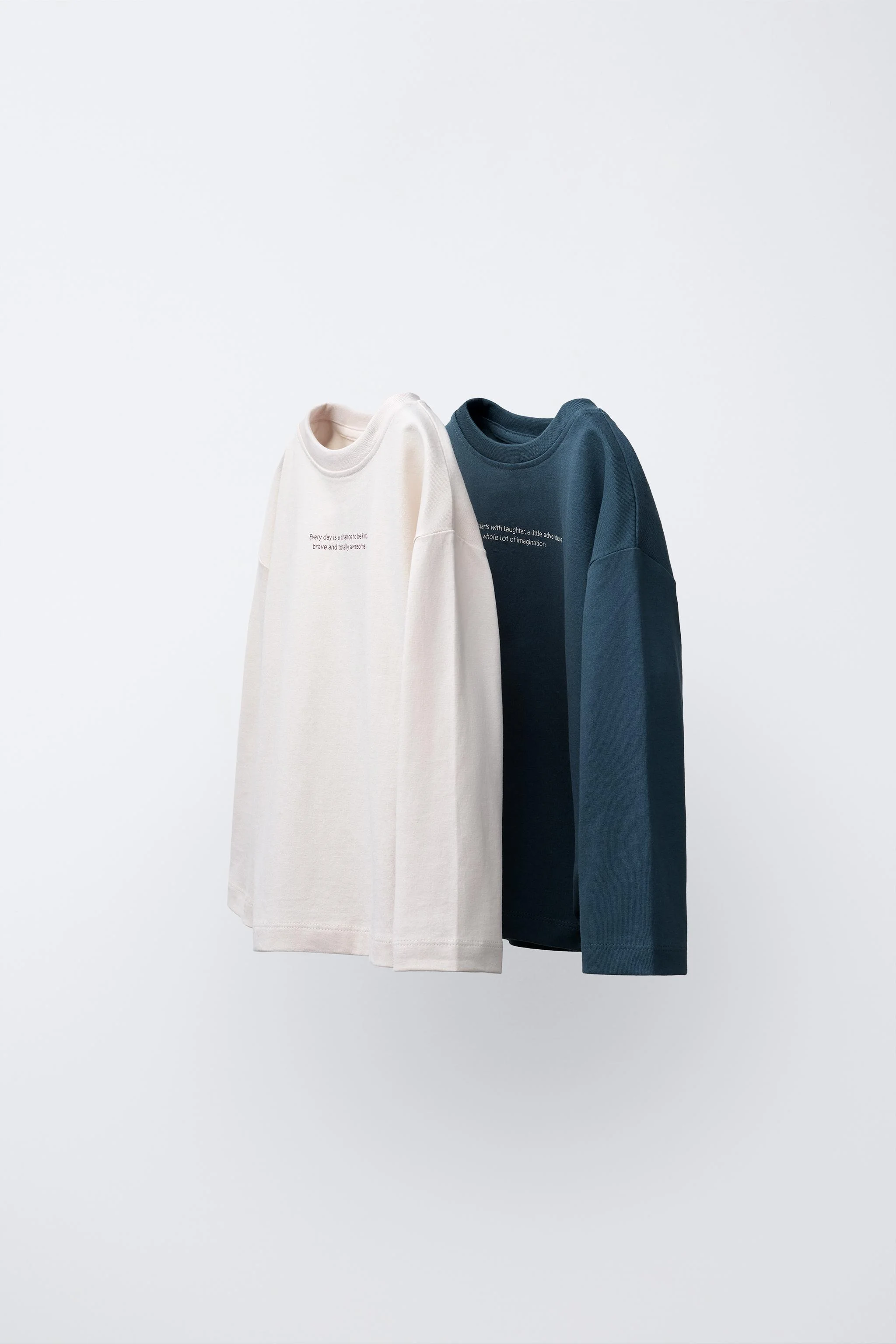 بسته دو عددی تی شرت آستین بلند ساده و راه راه