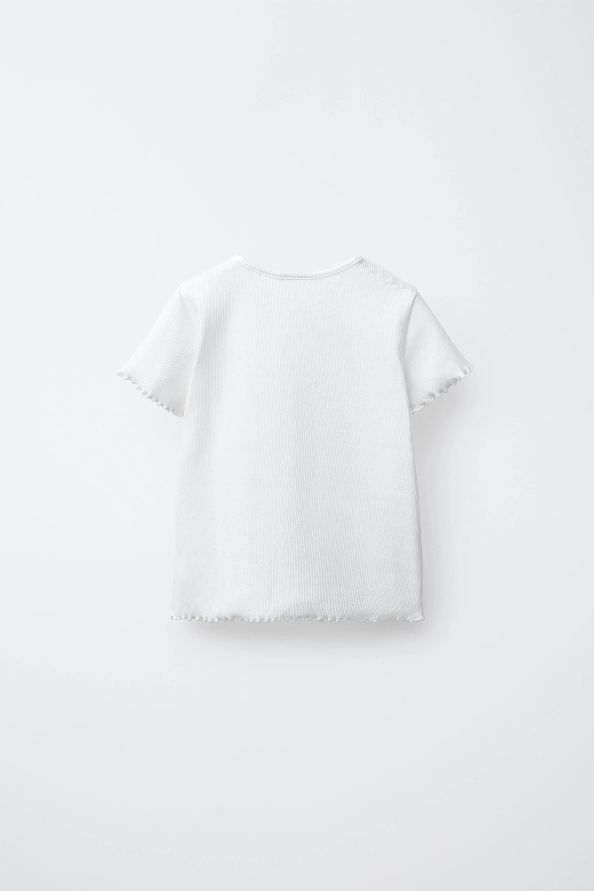 تی شرت یقه گرد آستین کوتاه با طرح قلبی