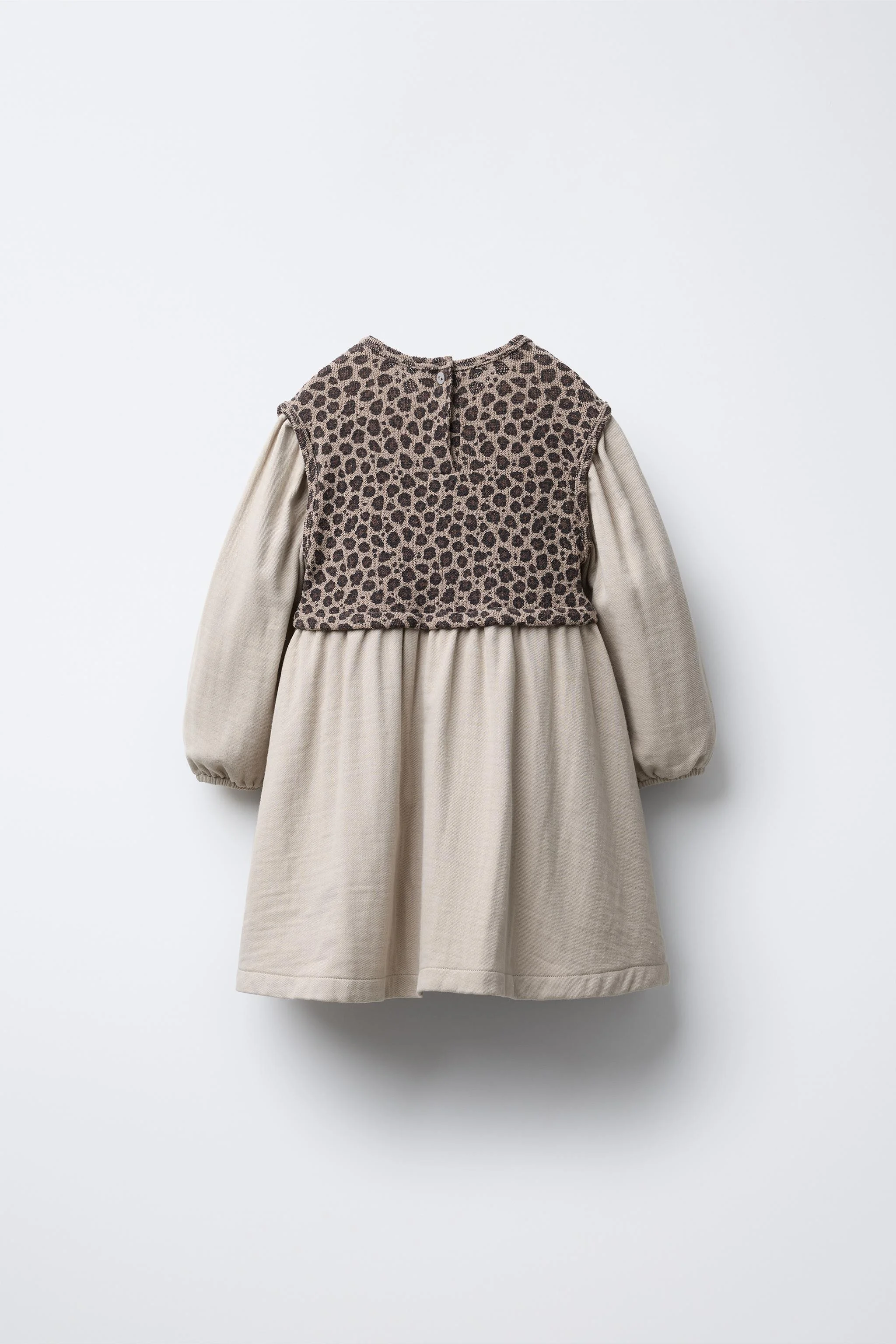 پیراهن طرح دار با تضاد رنگ پیراهن طرح دار با تضاد رنگ