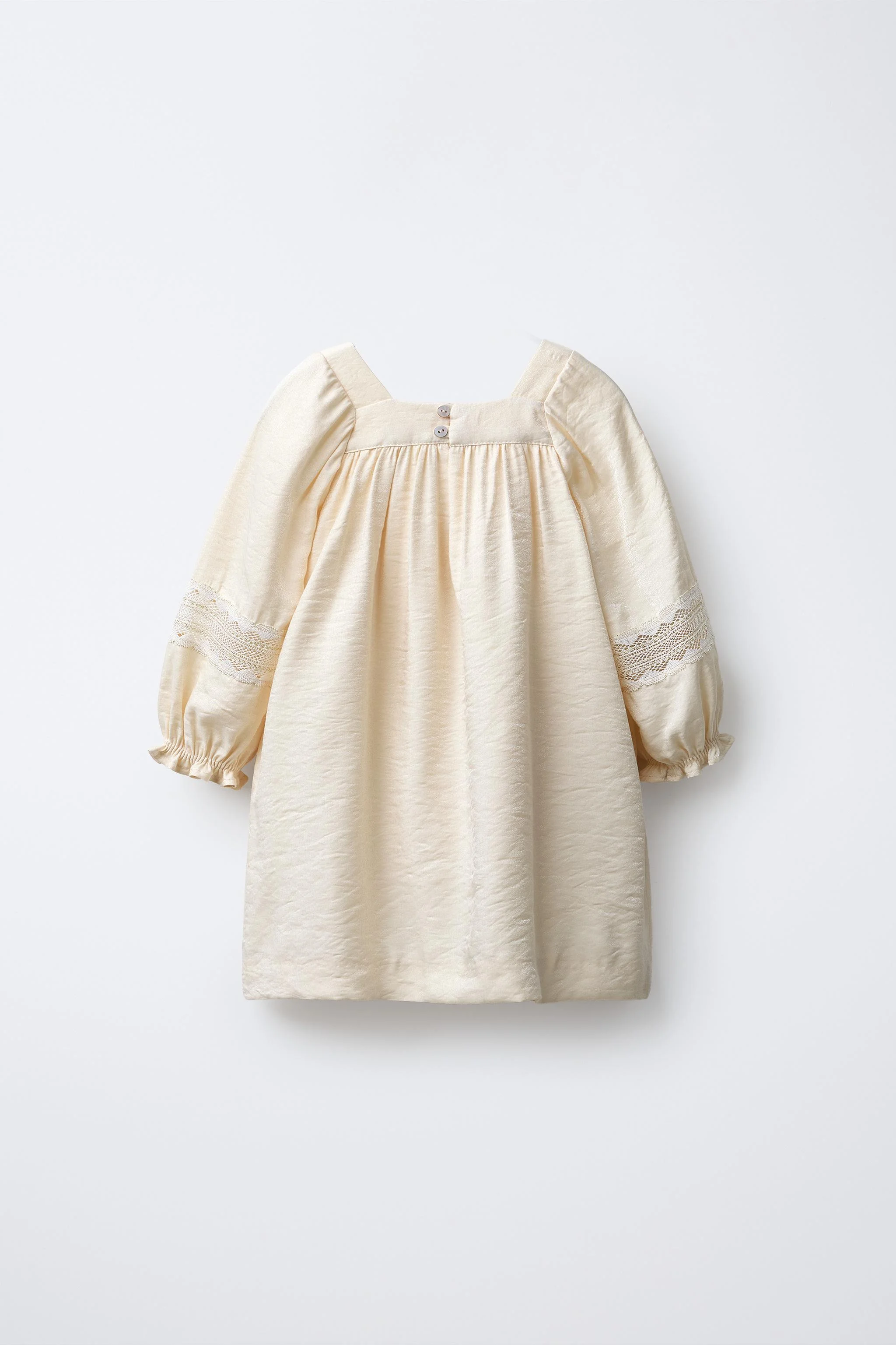 پیراهن ساتن با گلدوزی