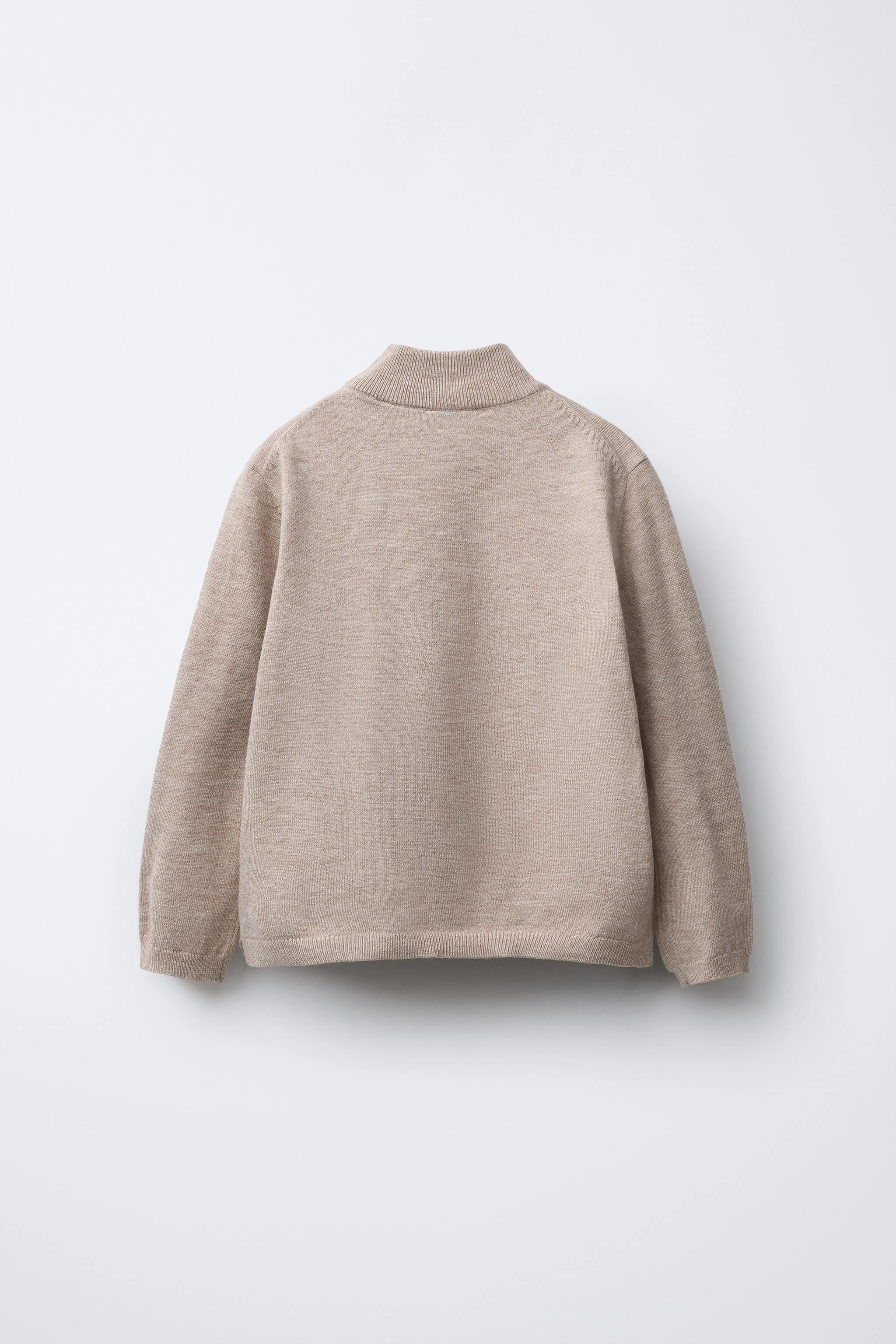 پلیور بافتنی یقه بلند