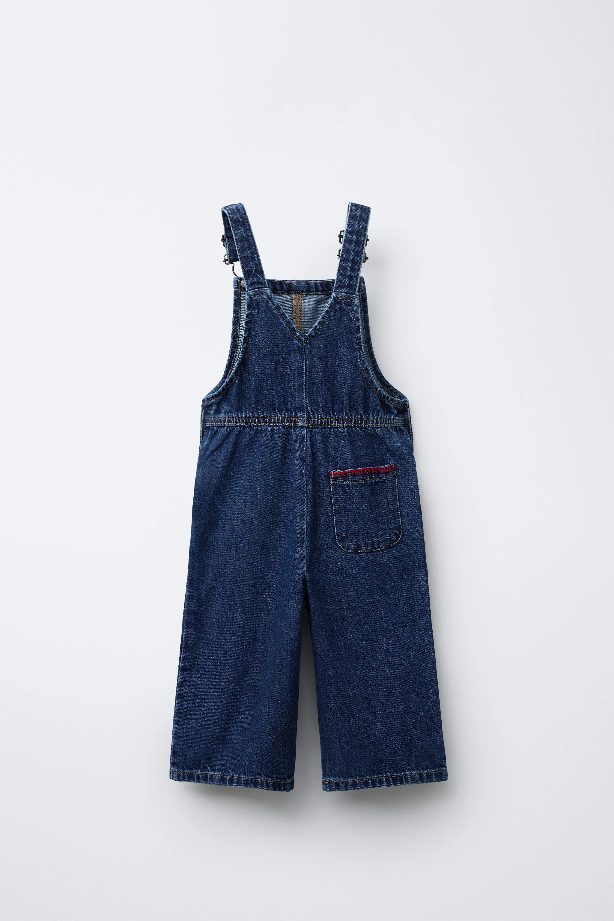 دنگری جین گلدوزی شده با تضاد رنگ دنگری جین گلدوزی شده با تضاد رنگ