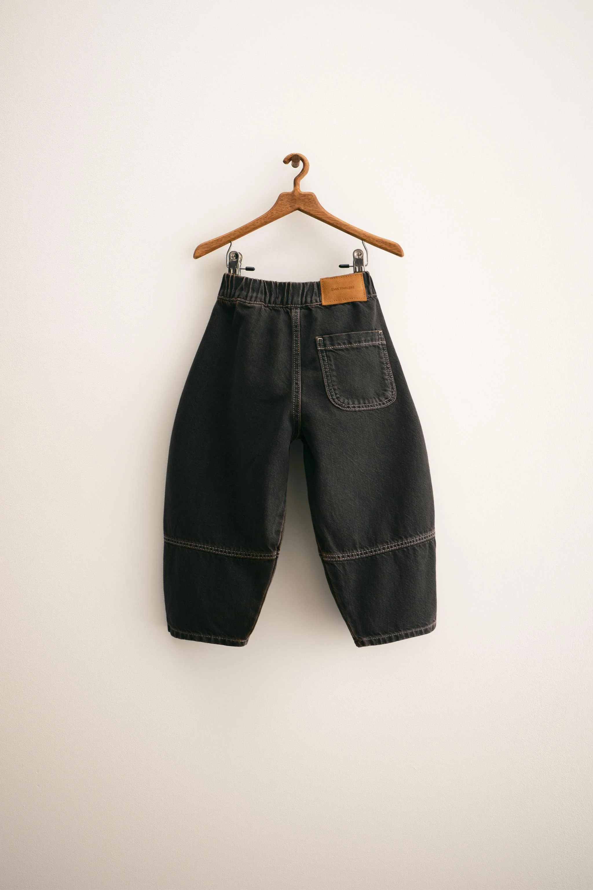 شلوار جین مدل بادکنکی ZARA TIMELESS شلوار جین مدل بادکنکی ZARA TIMELESS