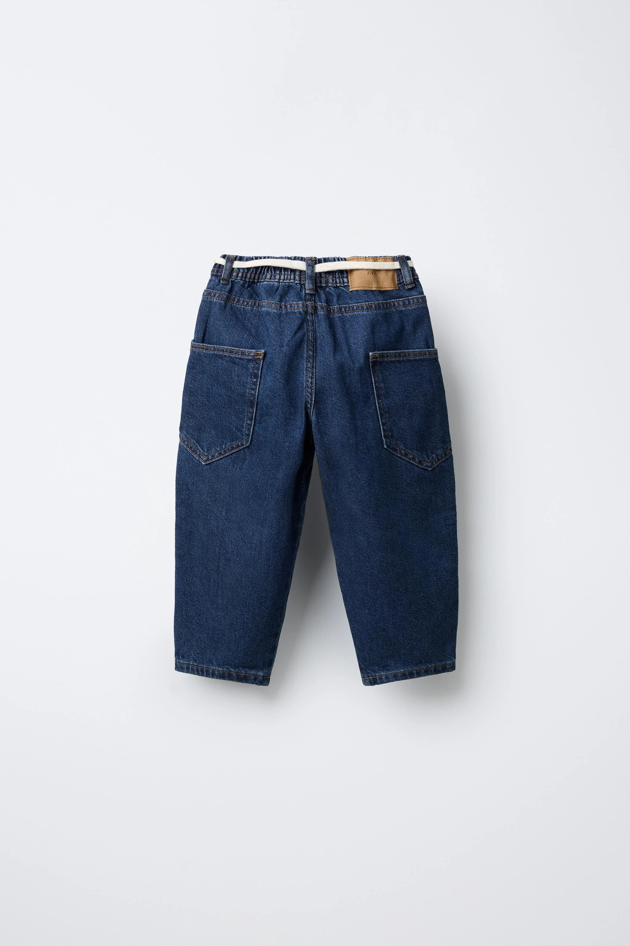 شلوار جین بگ با کمربند شلوار جین بگ با کمربند