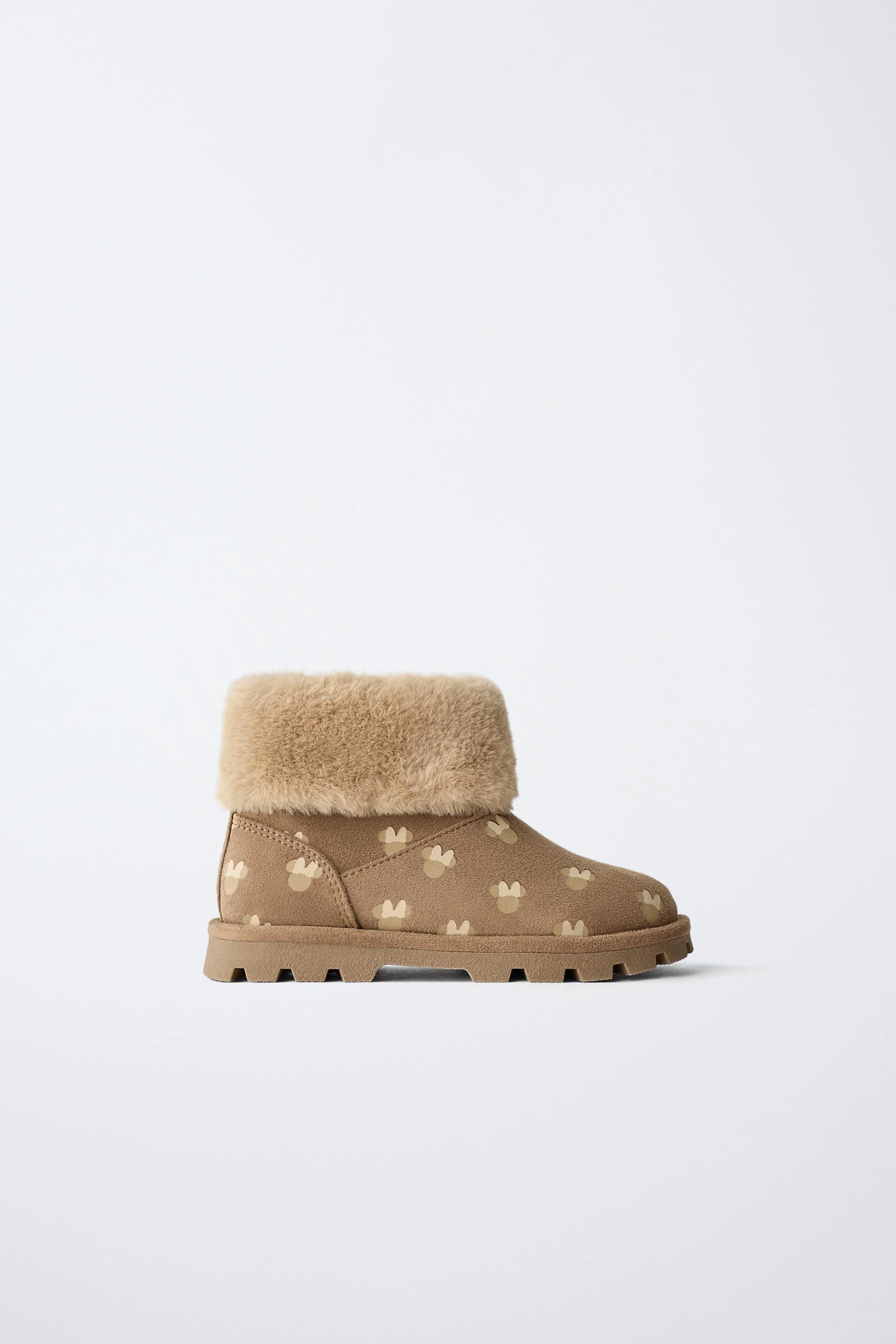 بوت های طرح مینی موس © دیزنی با آستر خز مصنوعی. دارای زیپ در قسمت کناری. کفی انعطاف پذیر. زیره لاستیکی. بوت های طرح مینی موس © دیزنی با آستر خز مصنوعی. دارای زیپ در قسمت کناری. کفی انعطاف پذیر. زیره لاستیکی.