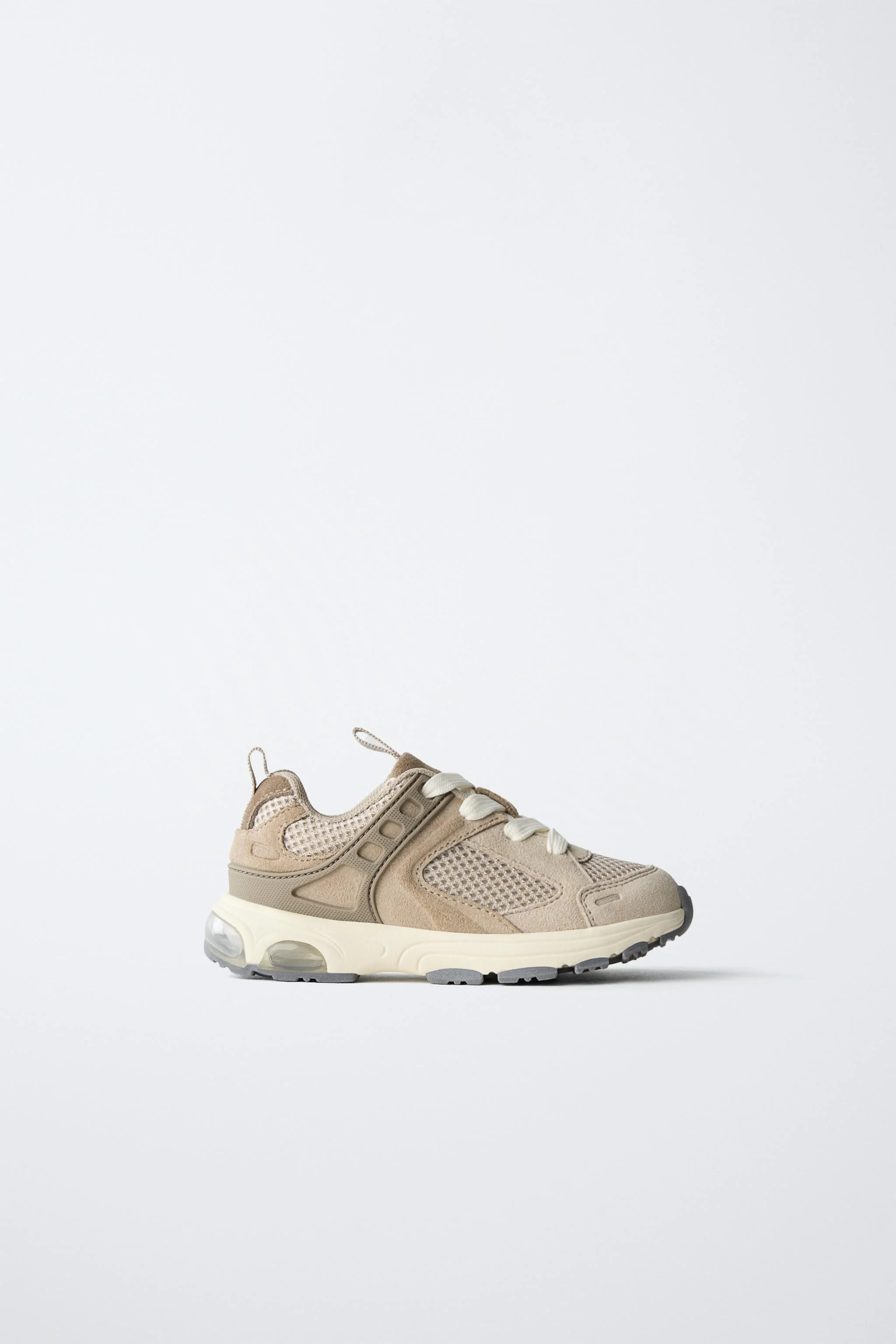 کفش ورزشی چند تکه کفش ورزشی چند تکه