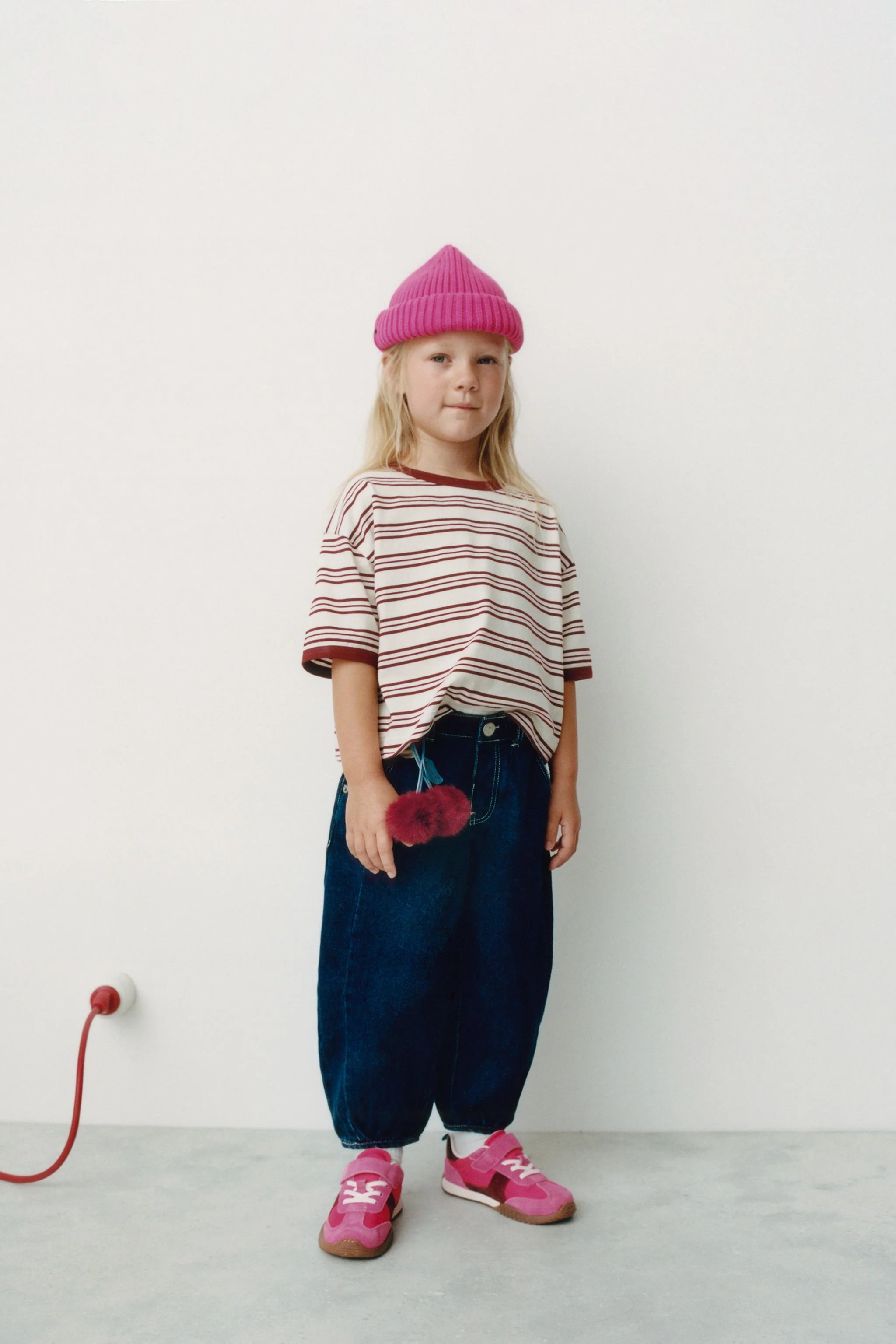 کفش ورزشی متضاد