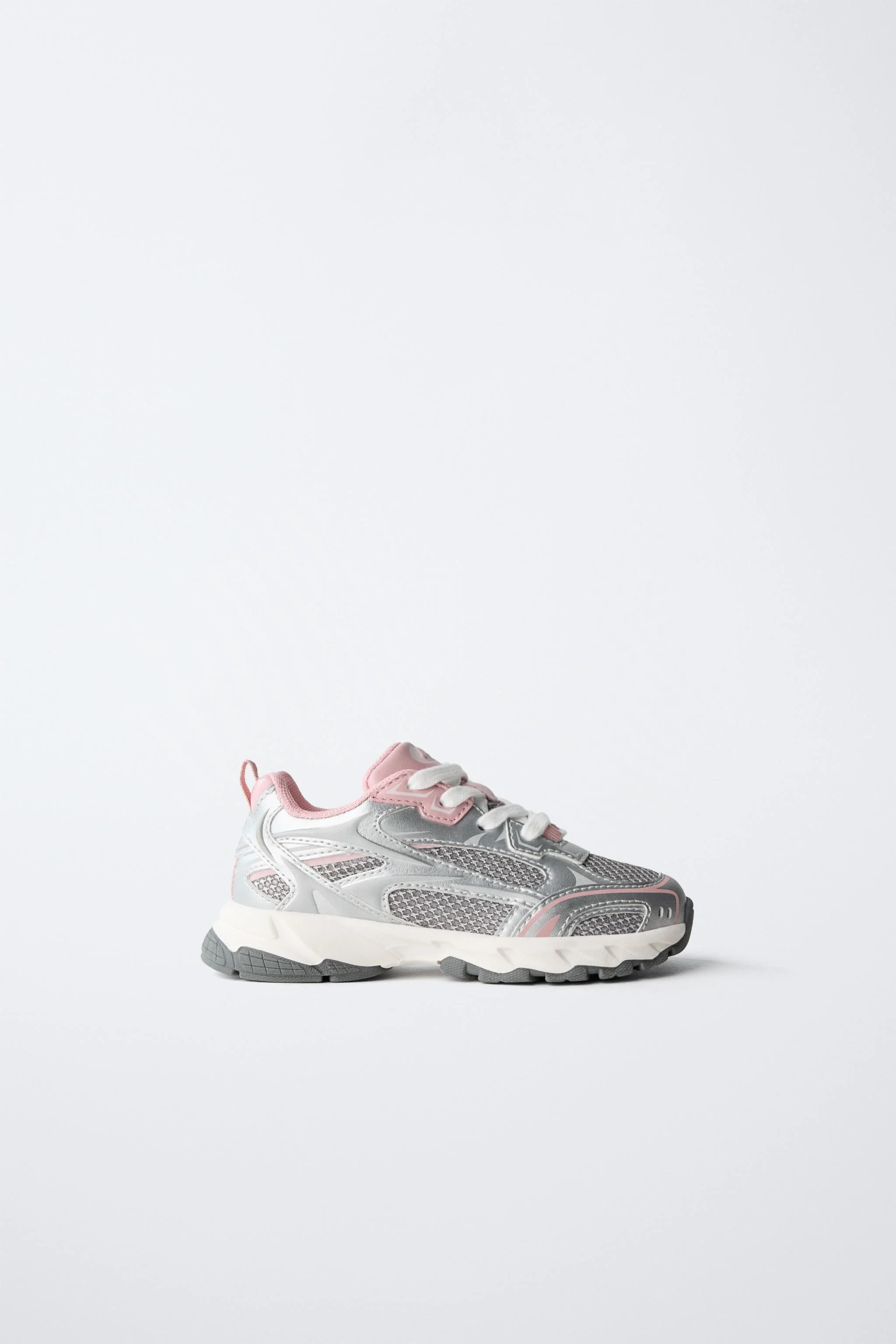 کفش ورزشی توری کفش ورزشی توری