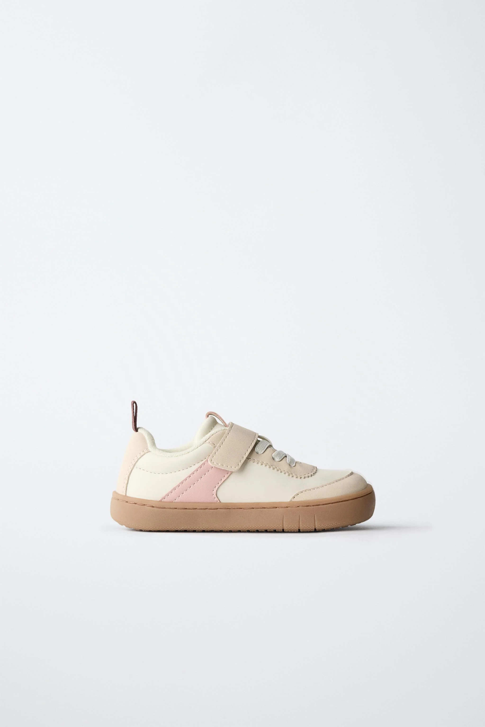 کفش کتانی سبک و راحت