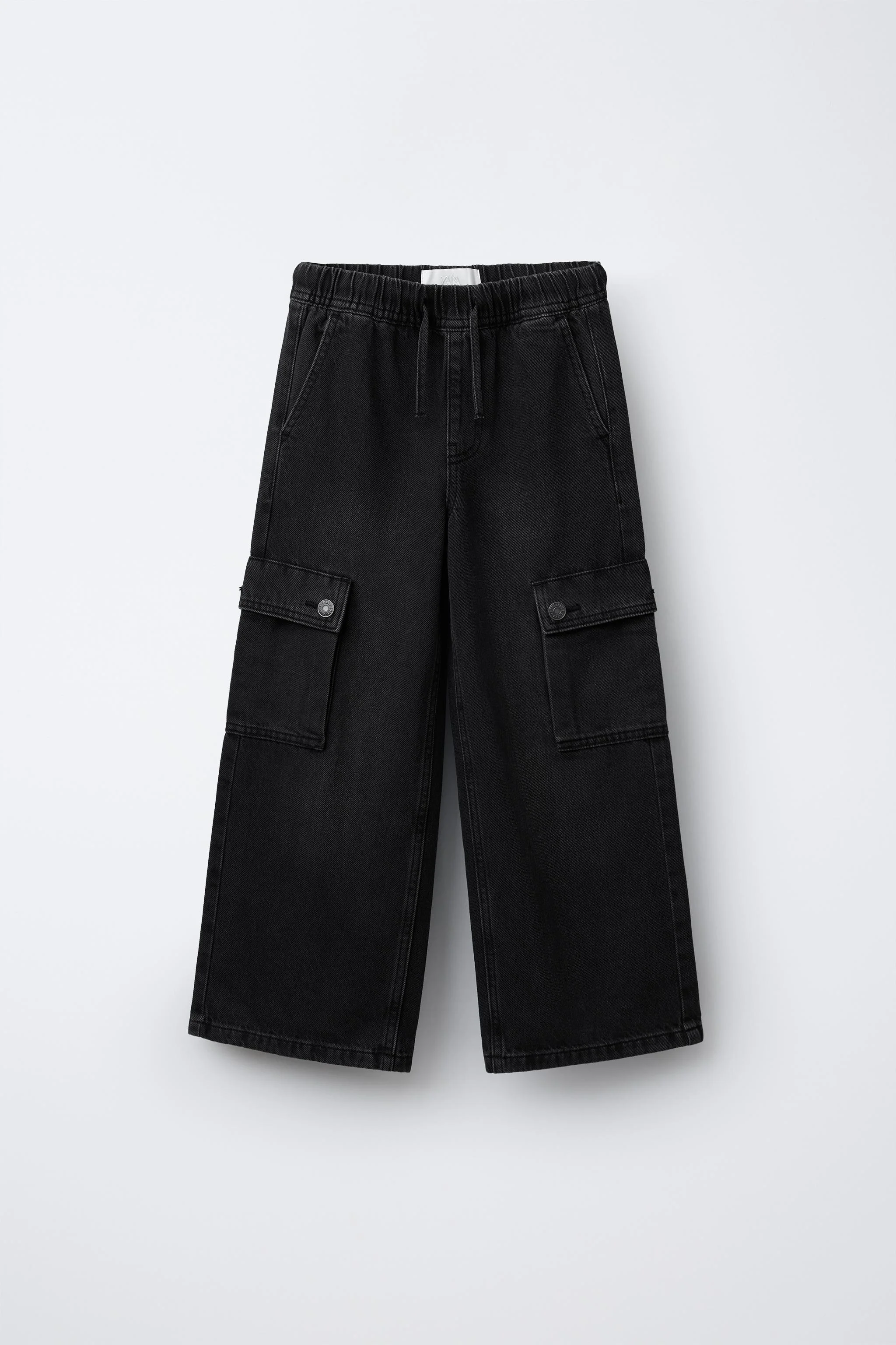 شلوار جین با جیب های باربری