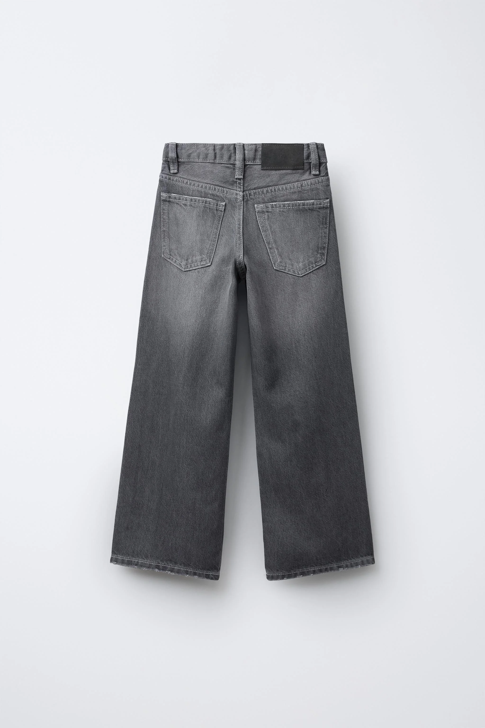 شلوار جین پا گشاد با تزیینات نگین دار