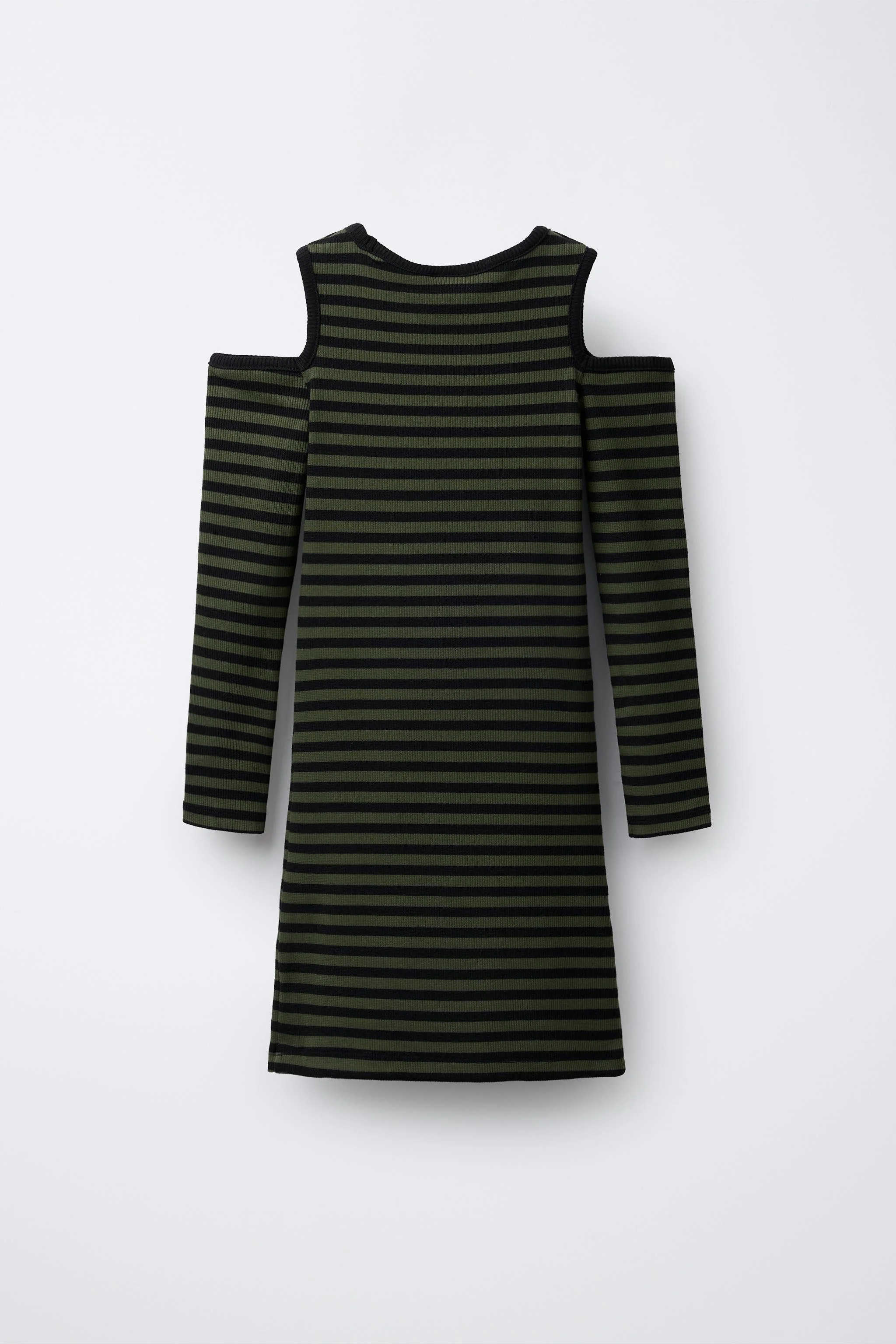 پیراهن راه راه دنده ای با جزئیات برش