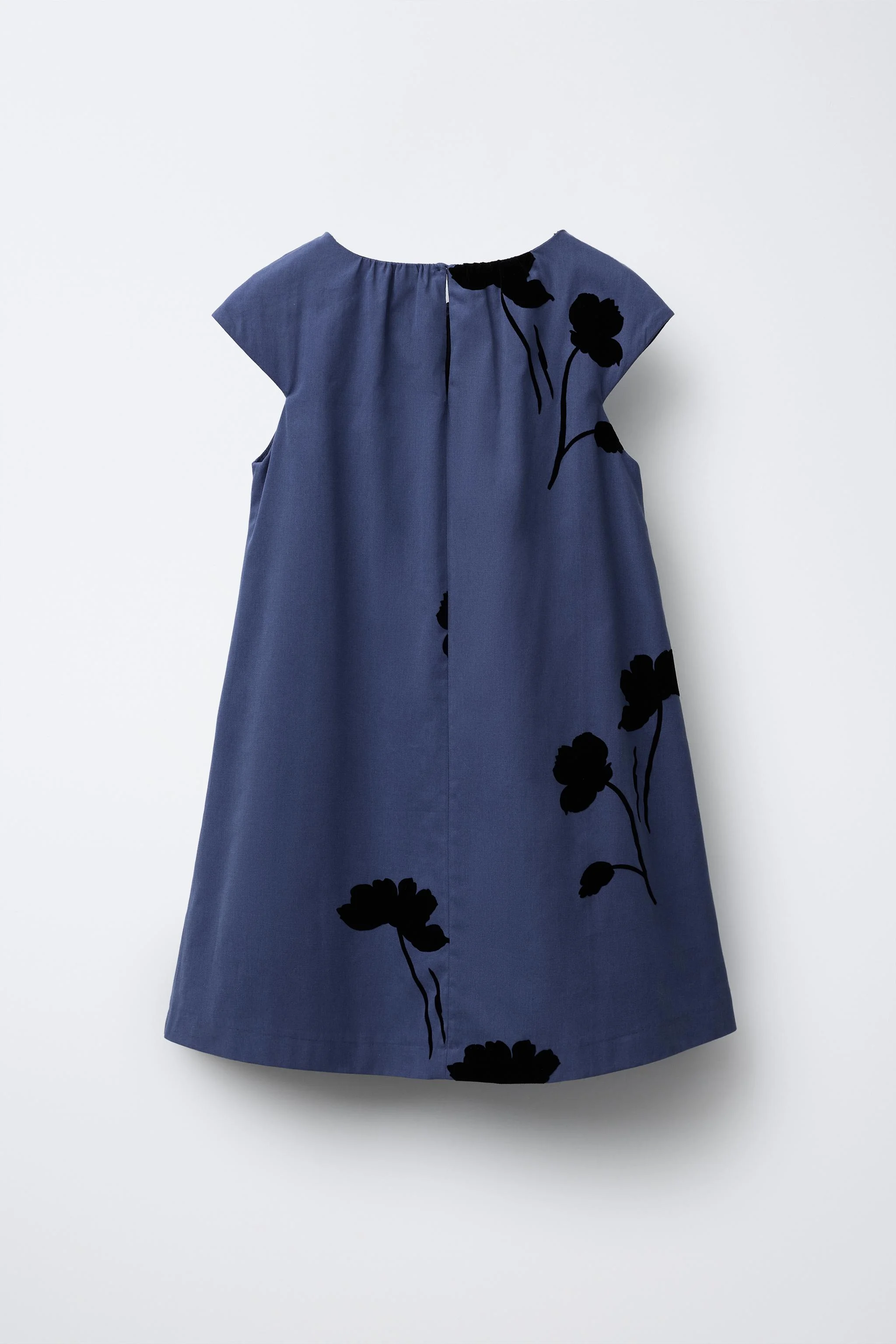 پیراهن طرح گلدار مخملی