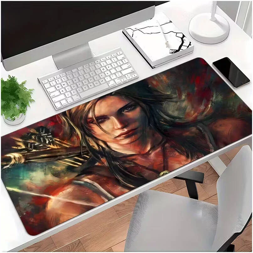 پد ماوس گیمینگ رسمی لارا کرافت توم ریدر، زیره لاستیکی ضد لغزش، پد رومیزی با ژست اکشن لارا کرافت، پد بزرگ فضای کار، 30cmX60cm