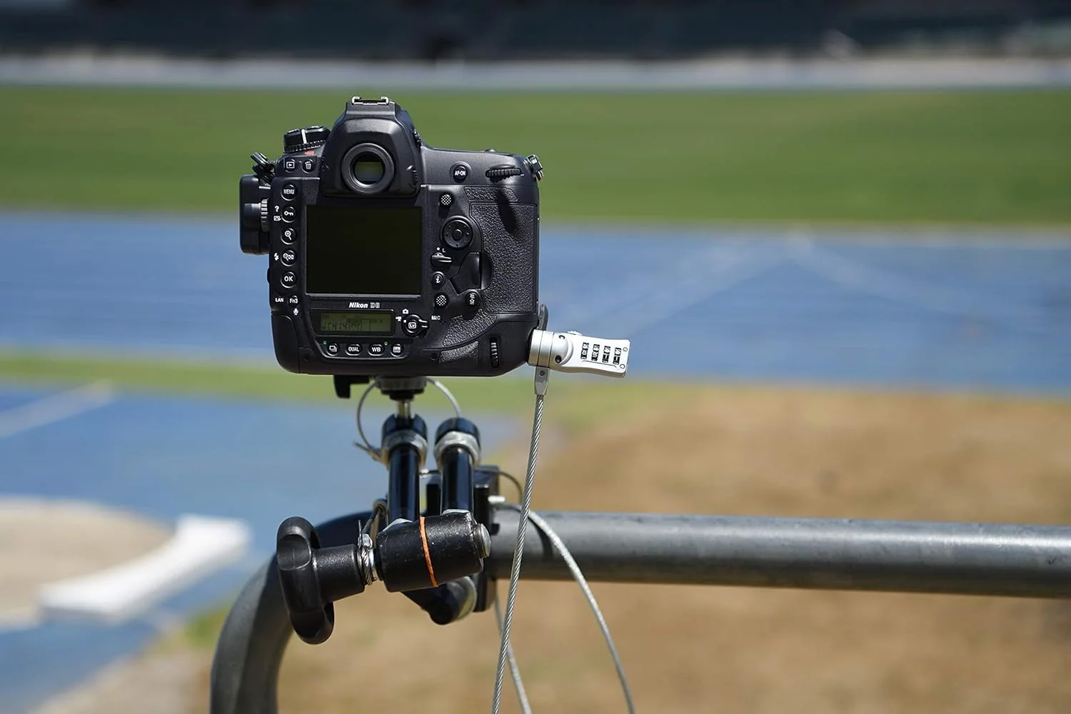 بدنه دوربین دیجیتال SLR نیکون D6 با فرمت FX، مشکی