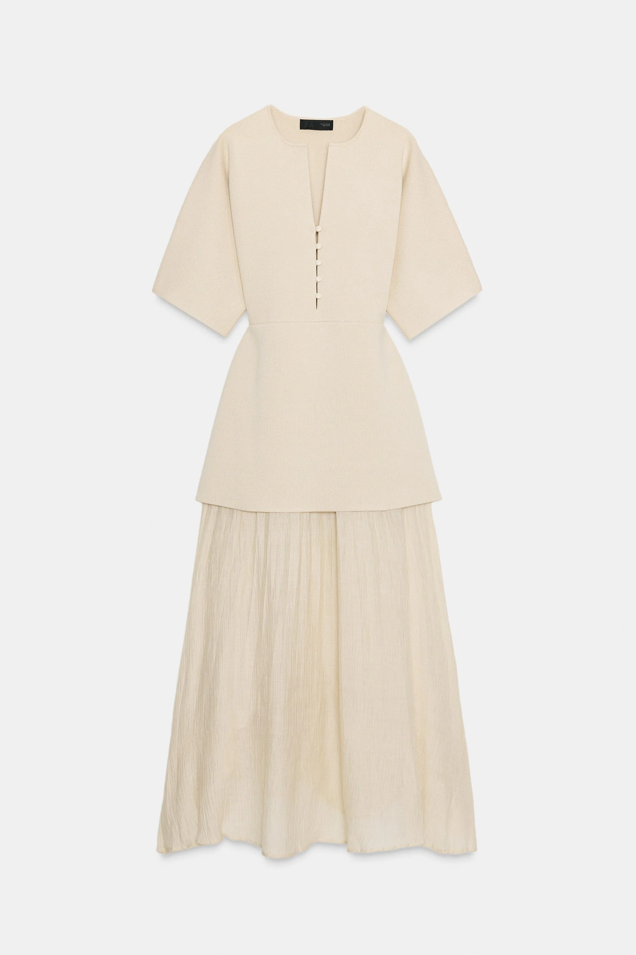 پیراهن بافتنی با جزئیات هماهنگ