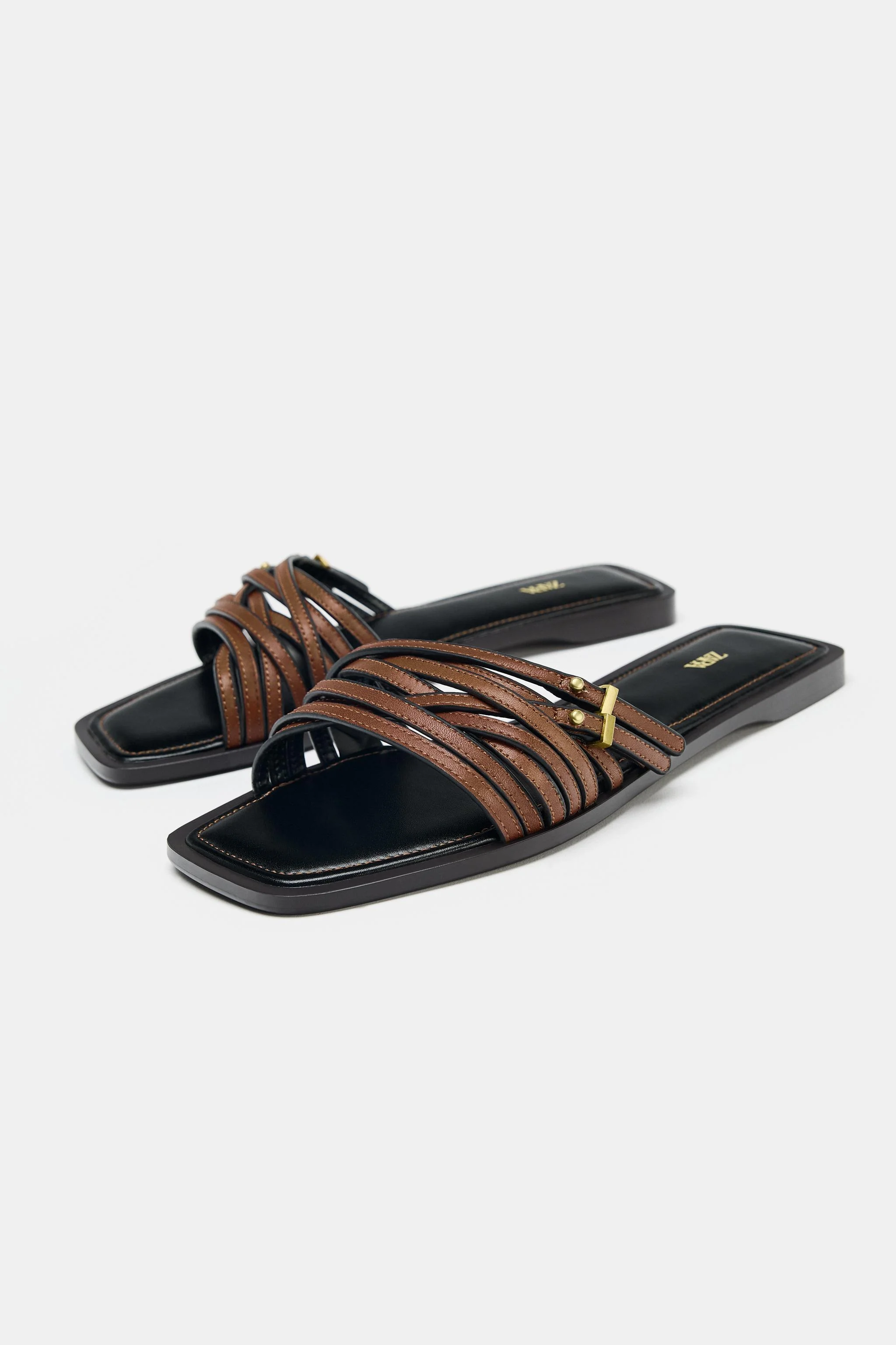 صندل های لژدار چرمی بند دار با سگک