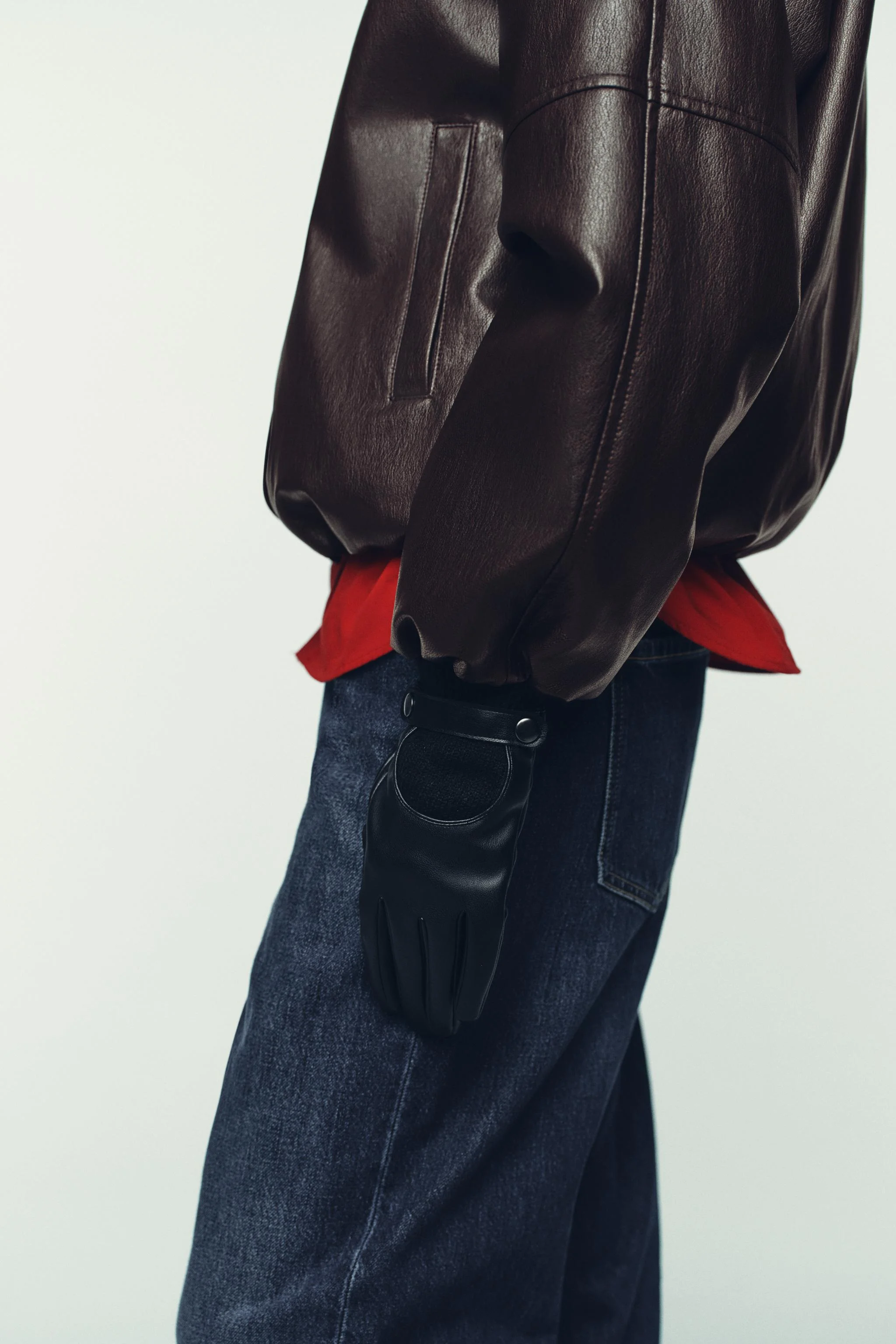 دستکش بافتنی با طرح چرم