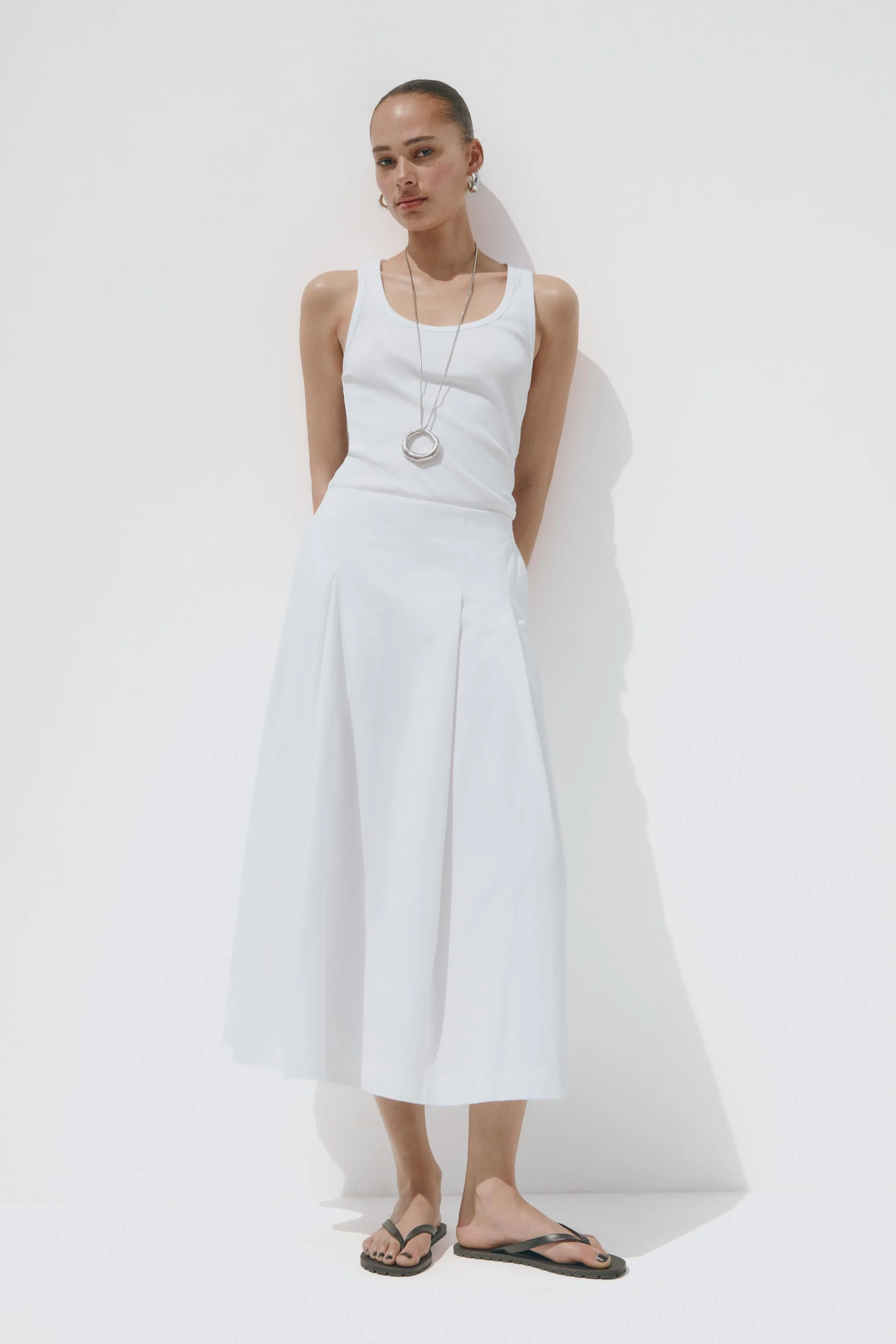 دامن میدی پلیسه دار