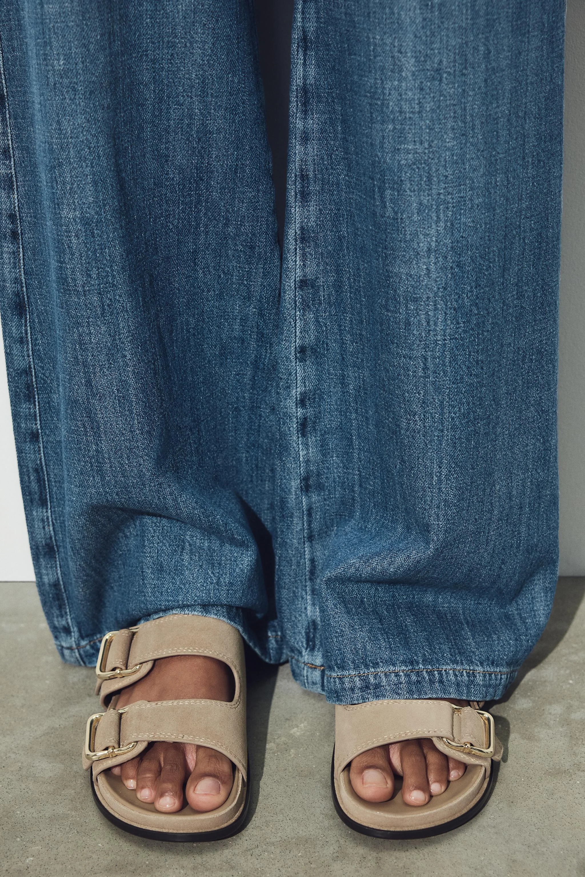 صندل تخت بندی از جنس چرم جیر