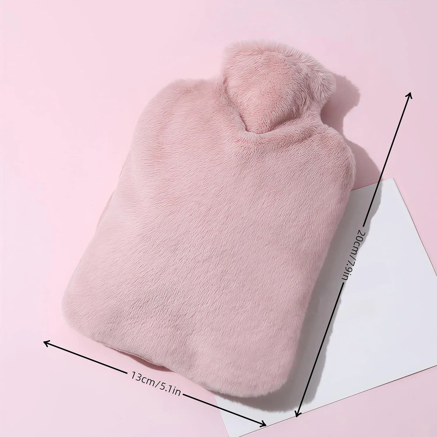 کیسه آب گرم 500 میلی لیتری با روکش پشمی نرم - کیسه PVC برای تسکین درد گرفتگی های قاعدگی، گرم نگه داشتن گردن و پاها، بدون BPA و ضد نشت، صورتی