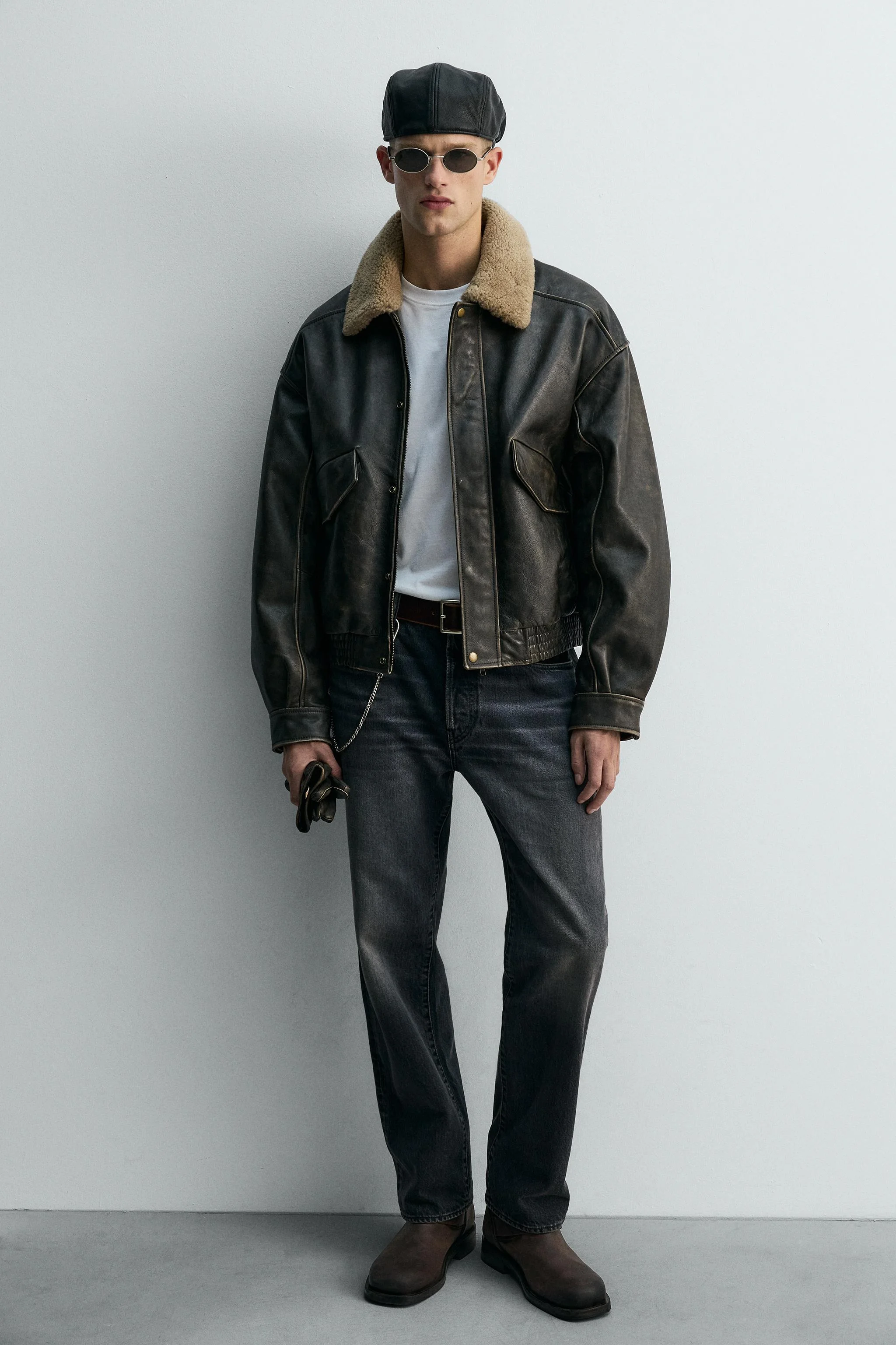 نیم بوت چرمی سگک دار نسخه محدود