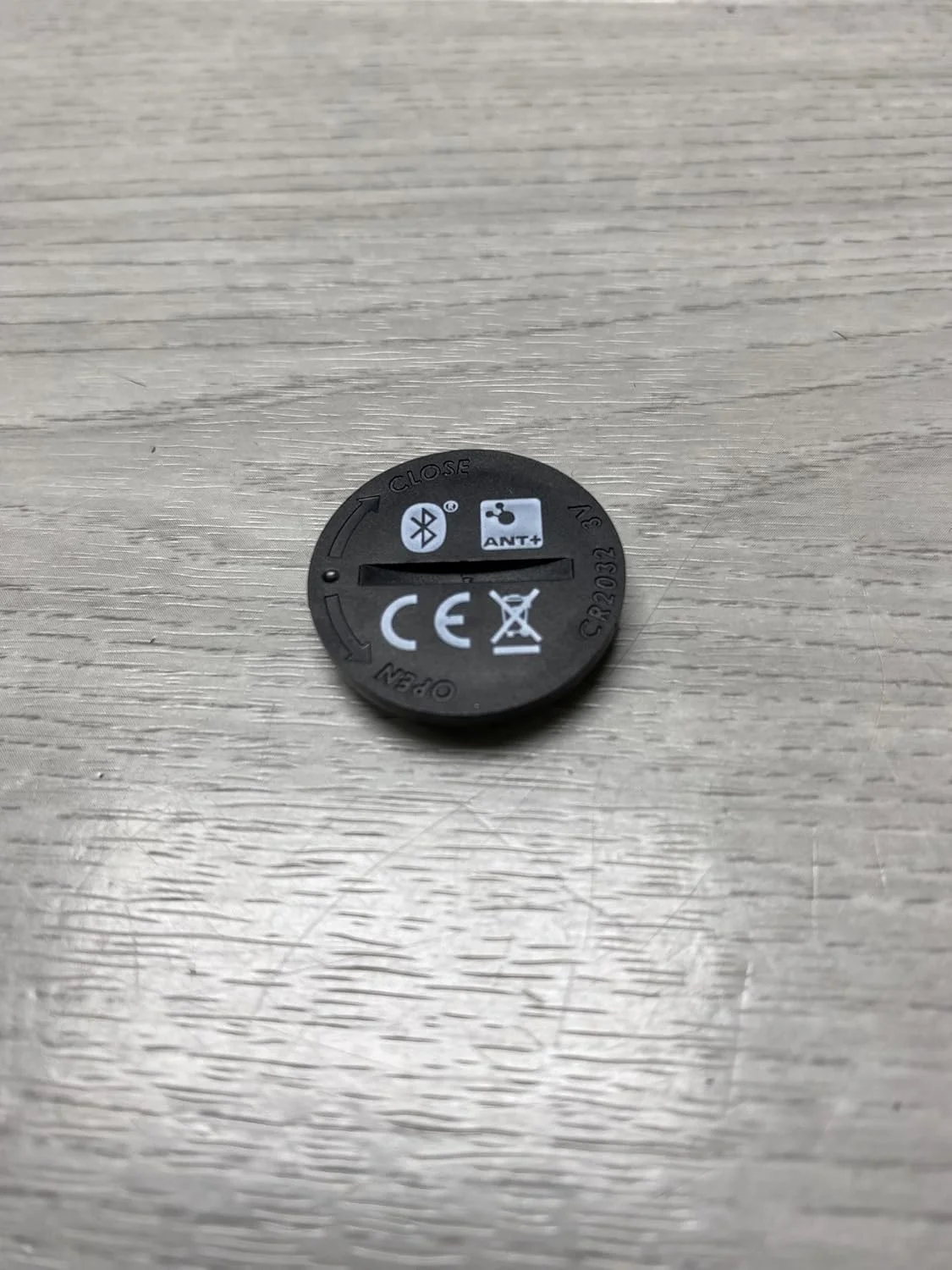 درب باتری مانیتور ضربان قلب | سازگار با Wahoo TICKR، Peloton، مانیتورهای ضربان قلب Sigma، مقاوم در برابر آب IPX67