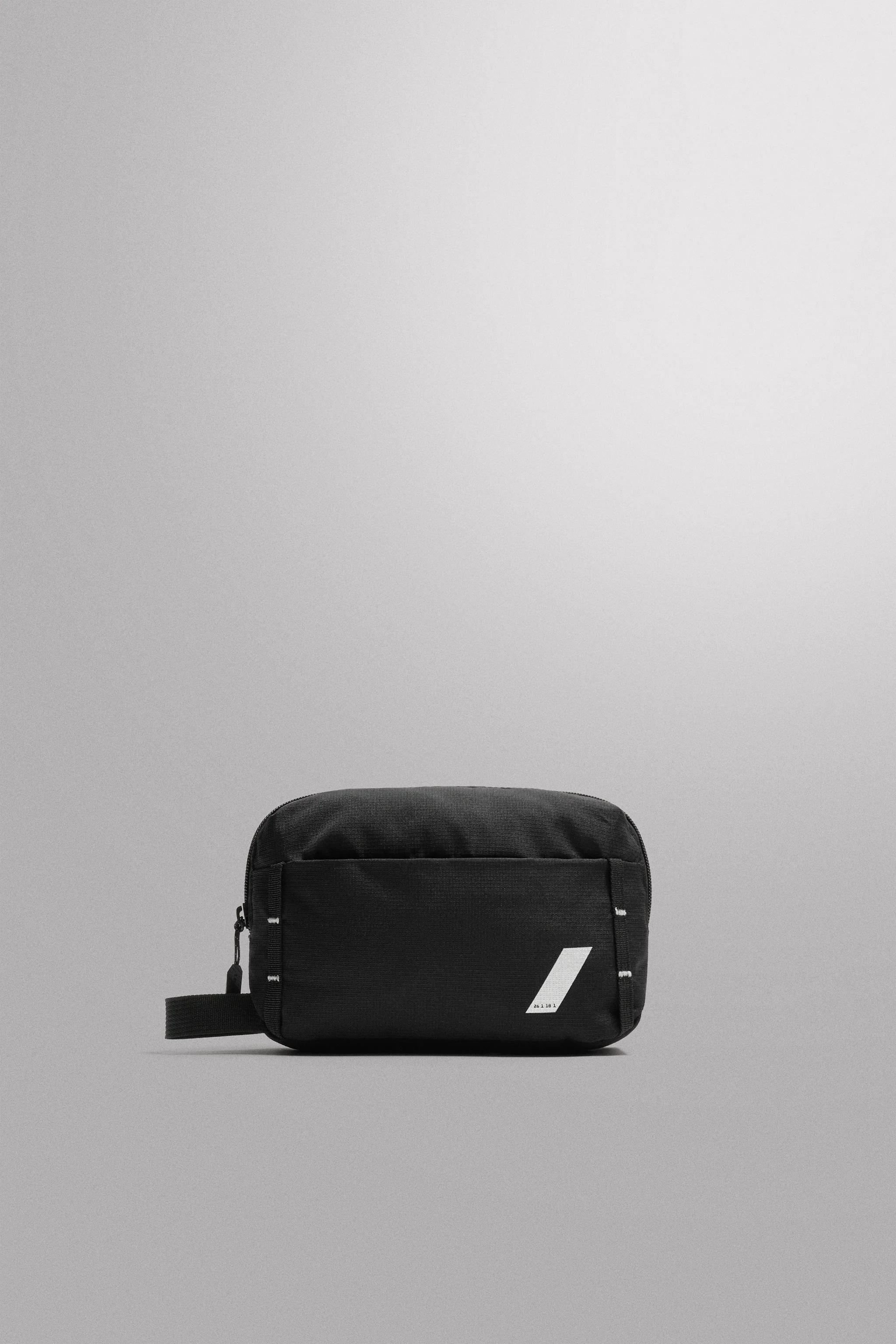 کیف لوازم بهداشتی ورزشی