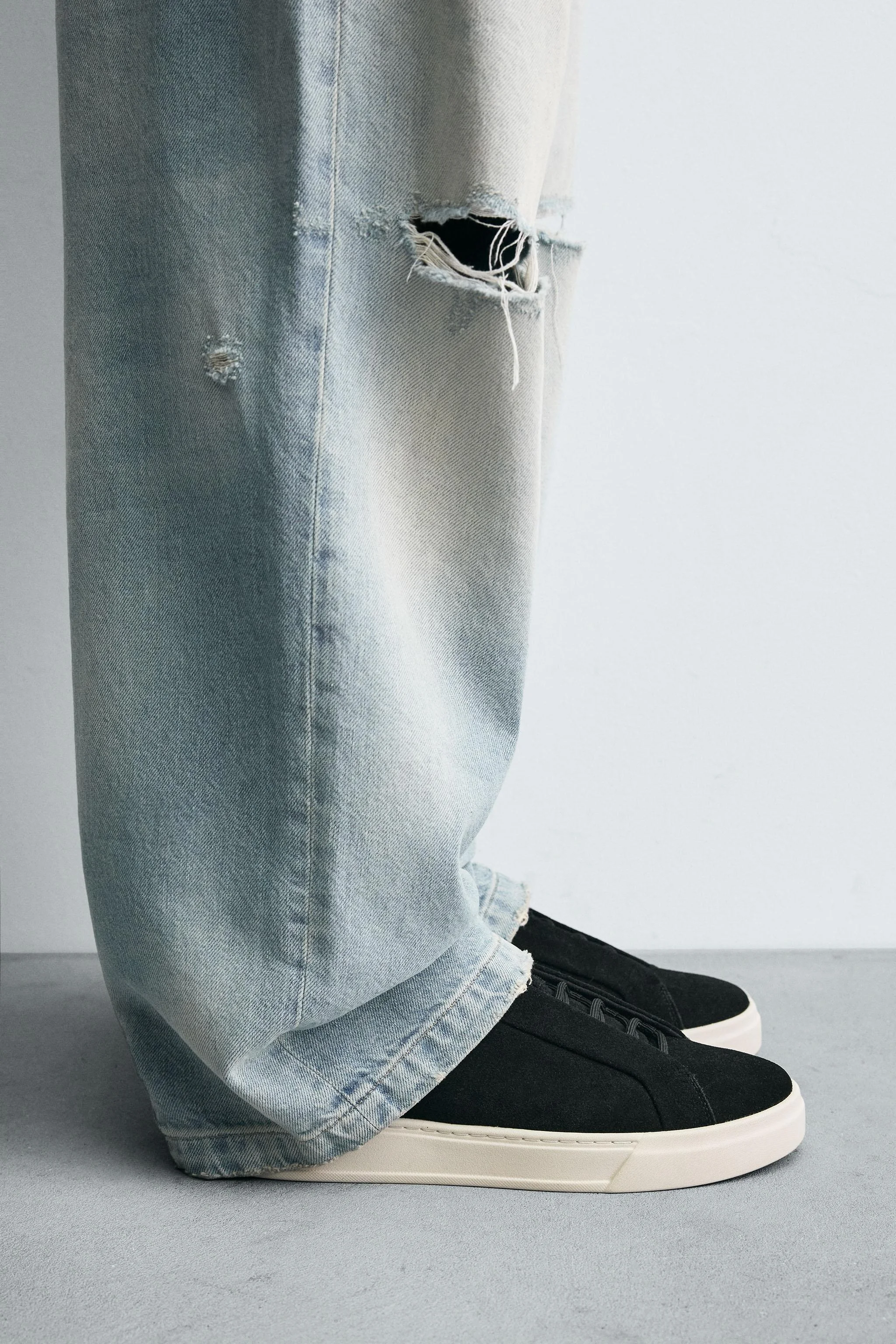 کفش چرمی بند دار