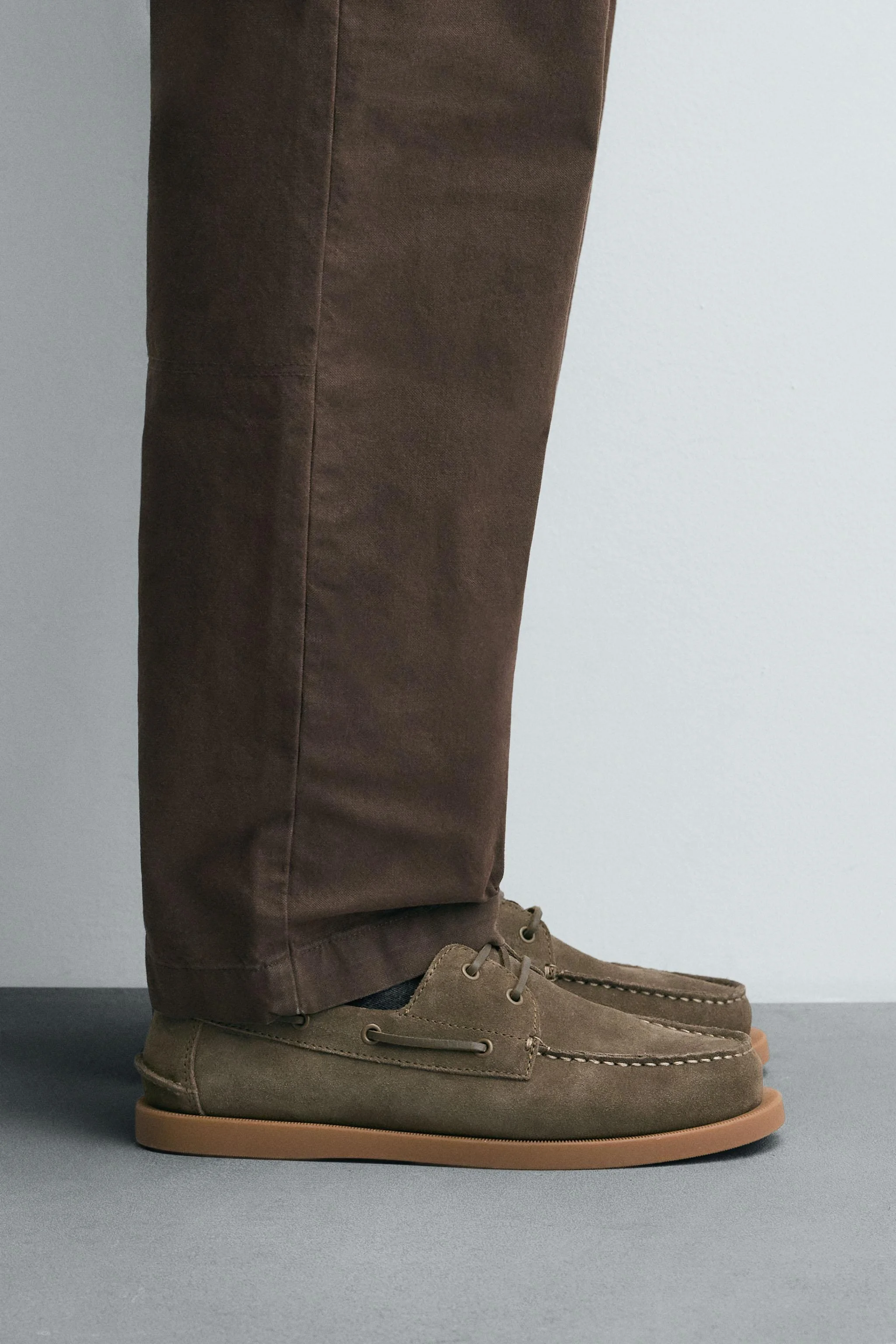 کفش های عرشه چرمی