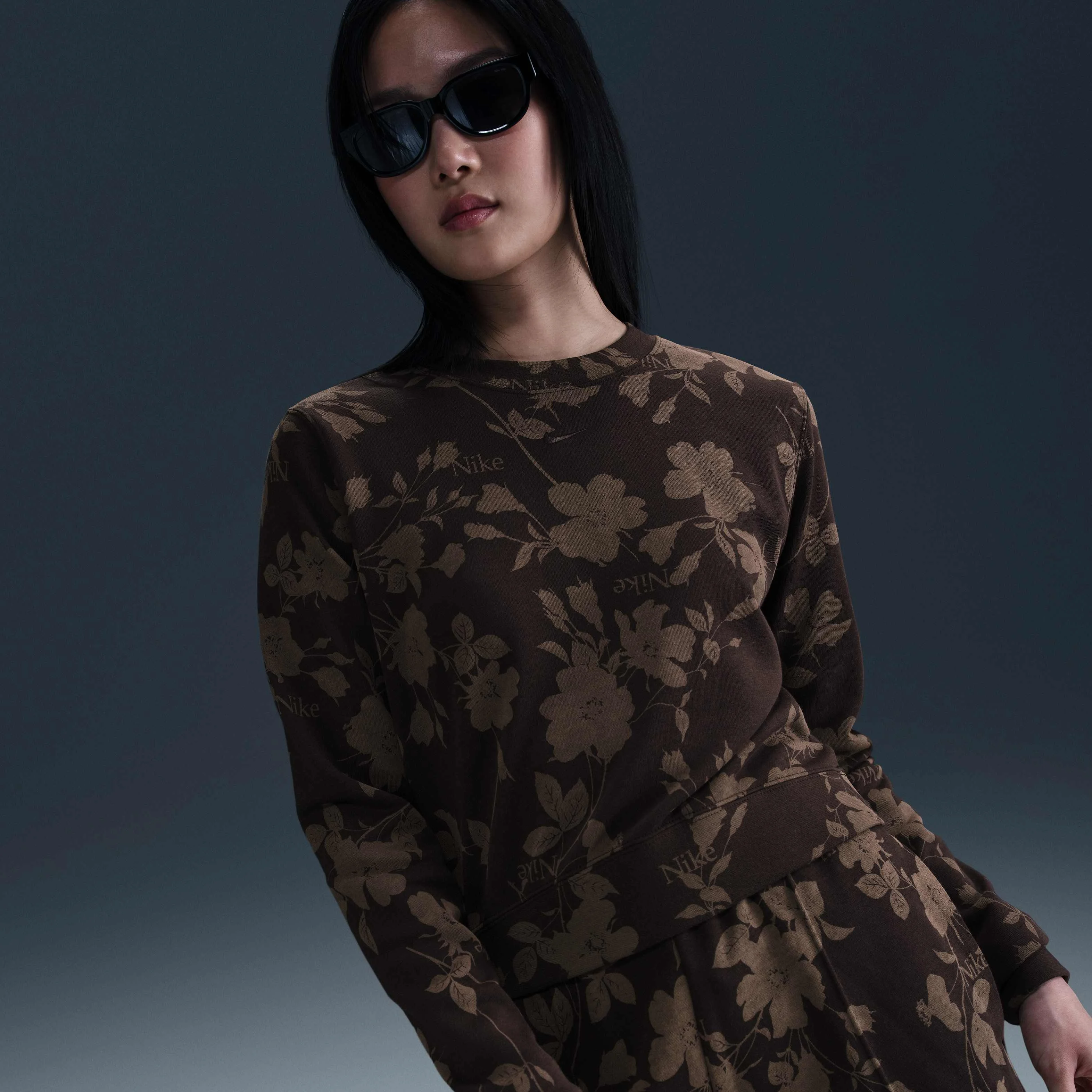 سویشرت زنانه نایک اسپرتس ویر Chill Terry با یقه گرد و طرح چاپی