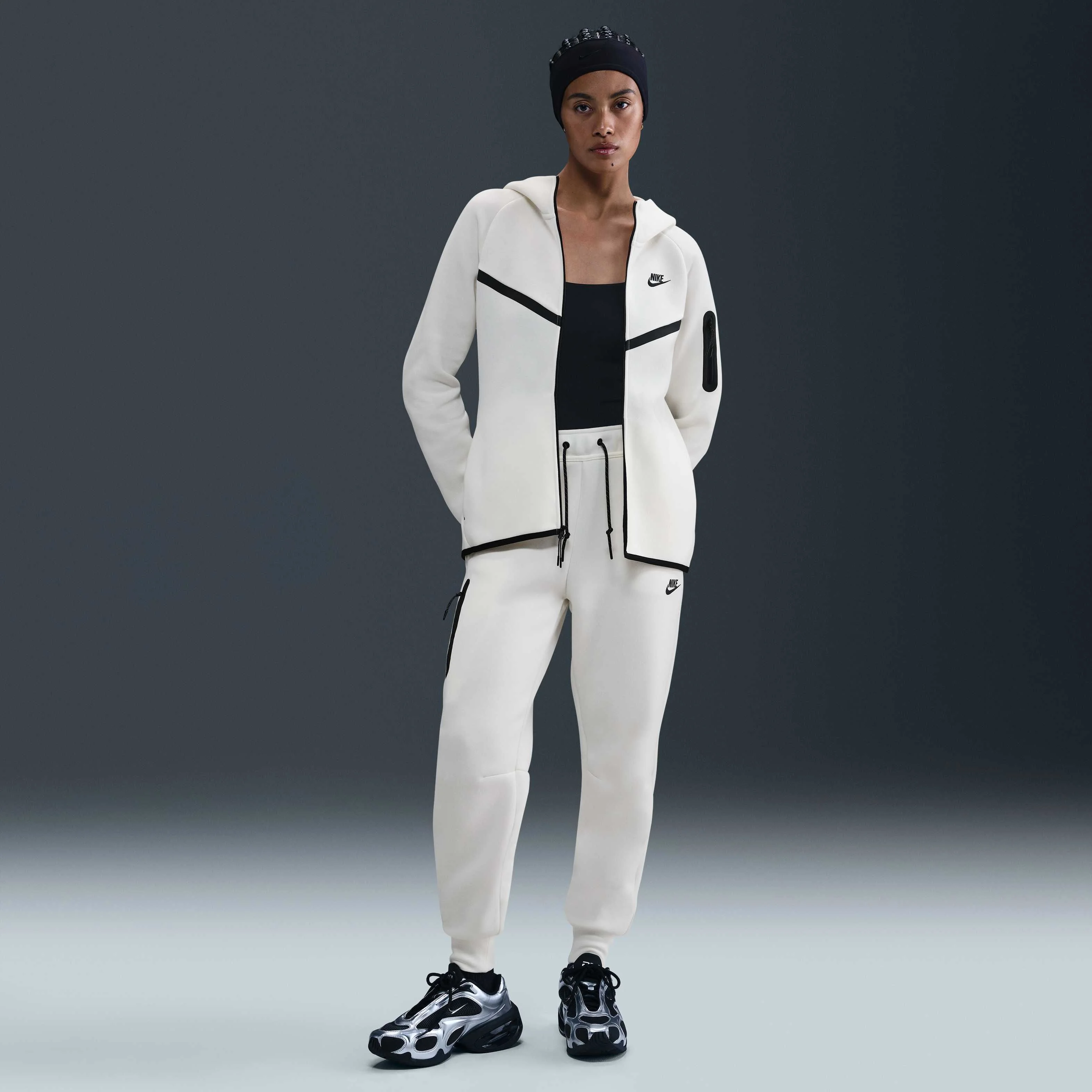 هودی زیپ‌دار زنانه نایکی اسپرتسویر تک فلیس ویند رانر