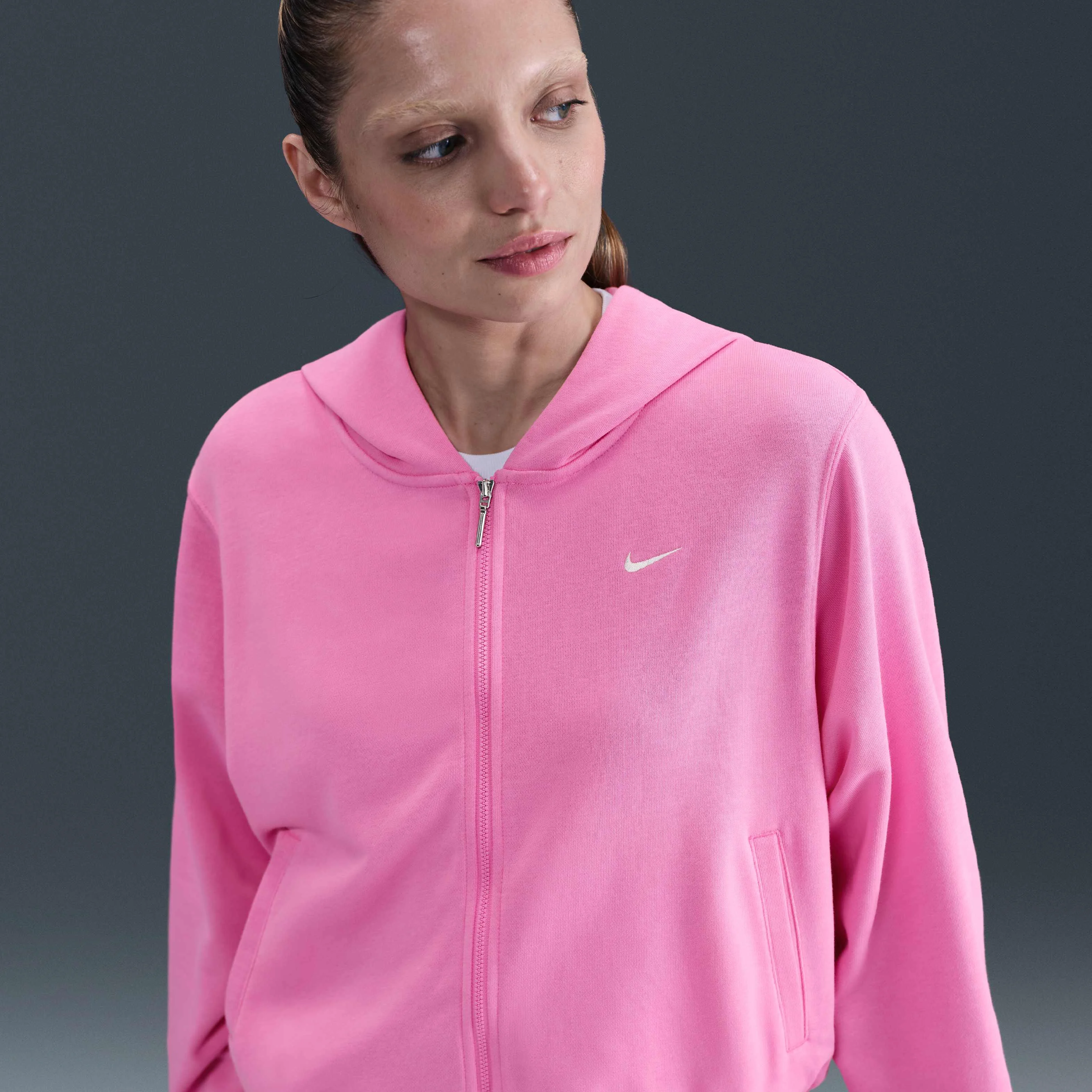 هودی زنانه نایکی Sportswear Chill Terry با زیپ کامل و پارچه French Terry