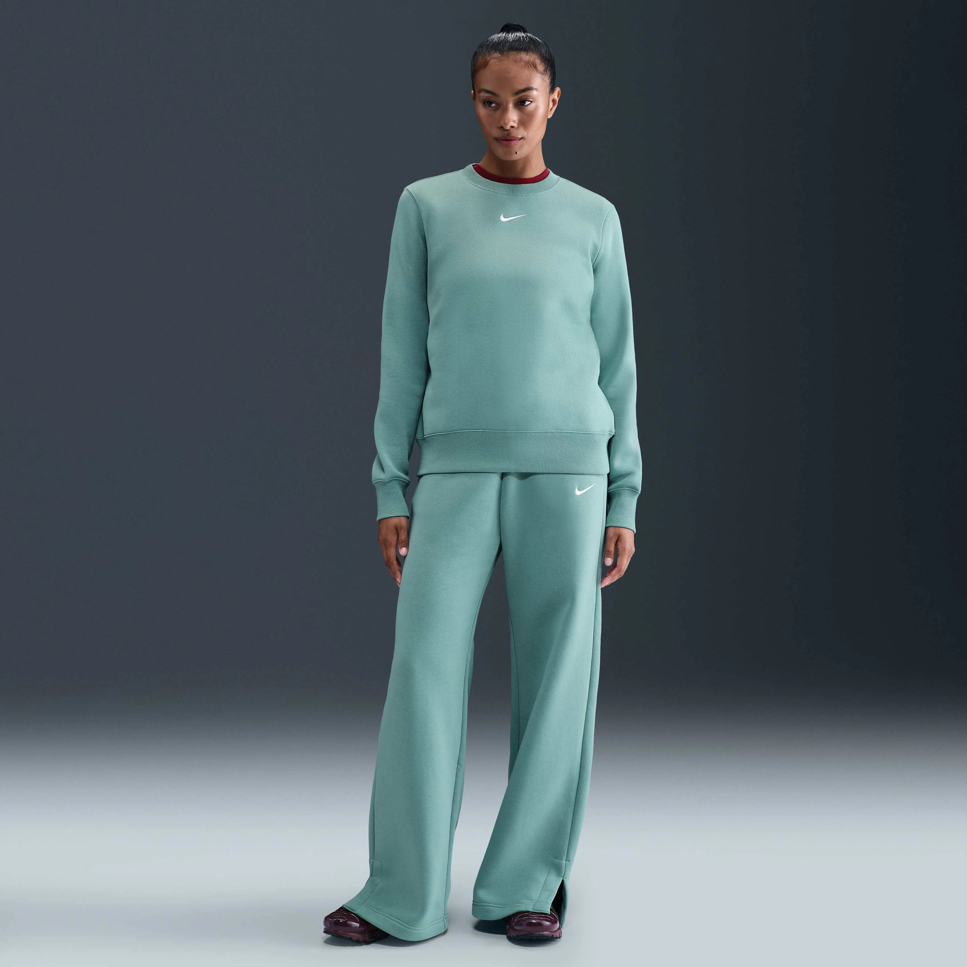 سویشرت یقه گرد زنانه نایک Sportswear Phoenix Fleece - Cannon/Sail سویشرت یقه گرد زنانه نایک Sportswear Phoenix Fleece - Cannon/Sail