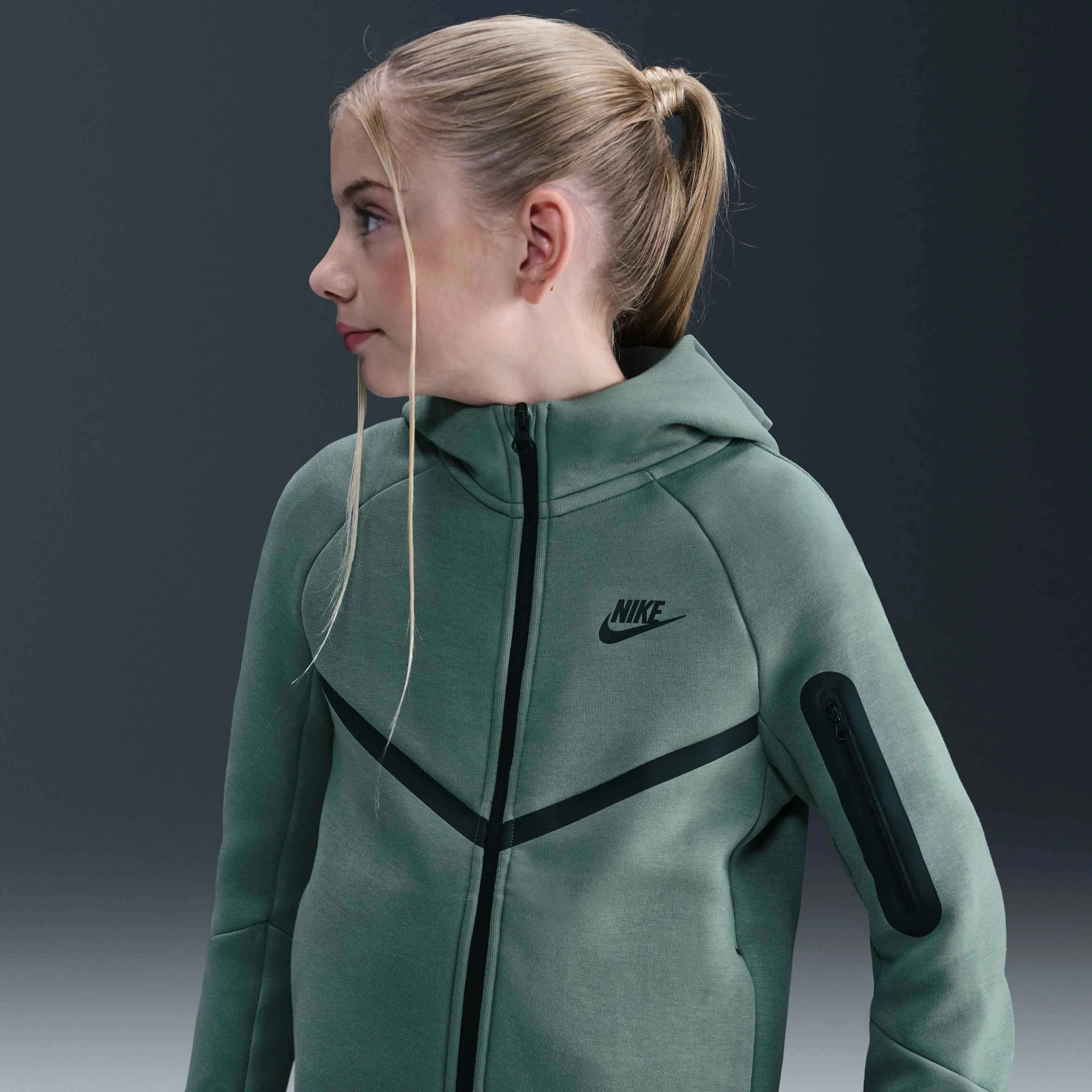 هودی زیپدار پلار تک نایک اسپرتس ویر مناسب کودکان بزرگتر هودی زیپدار پلار تک نایک اسپرتس ویر مناسب کودکان بزرگتر